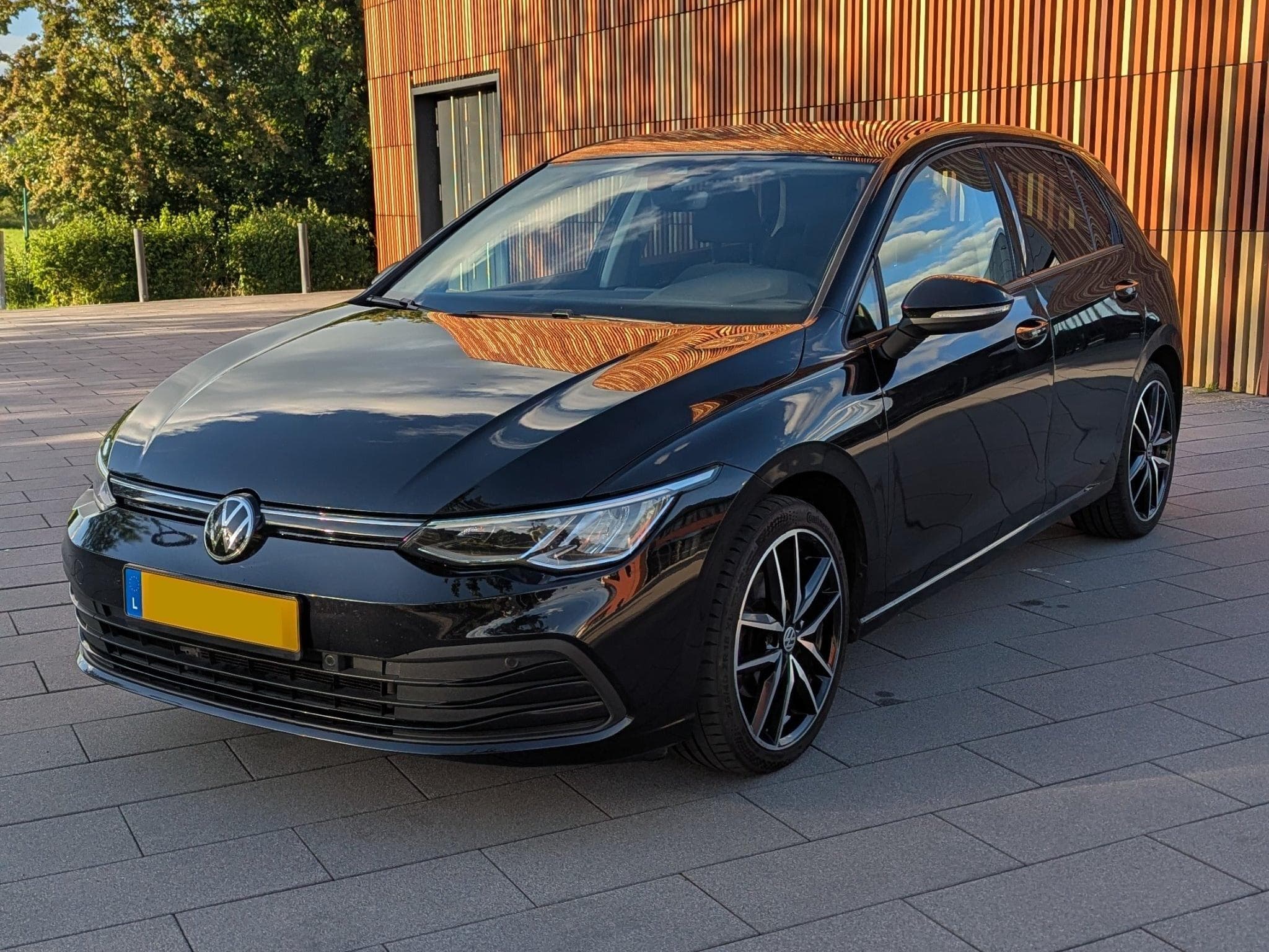 VW Golf Life (2020) - Photo 1