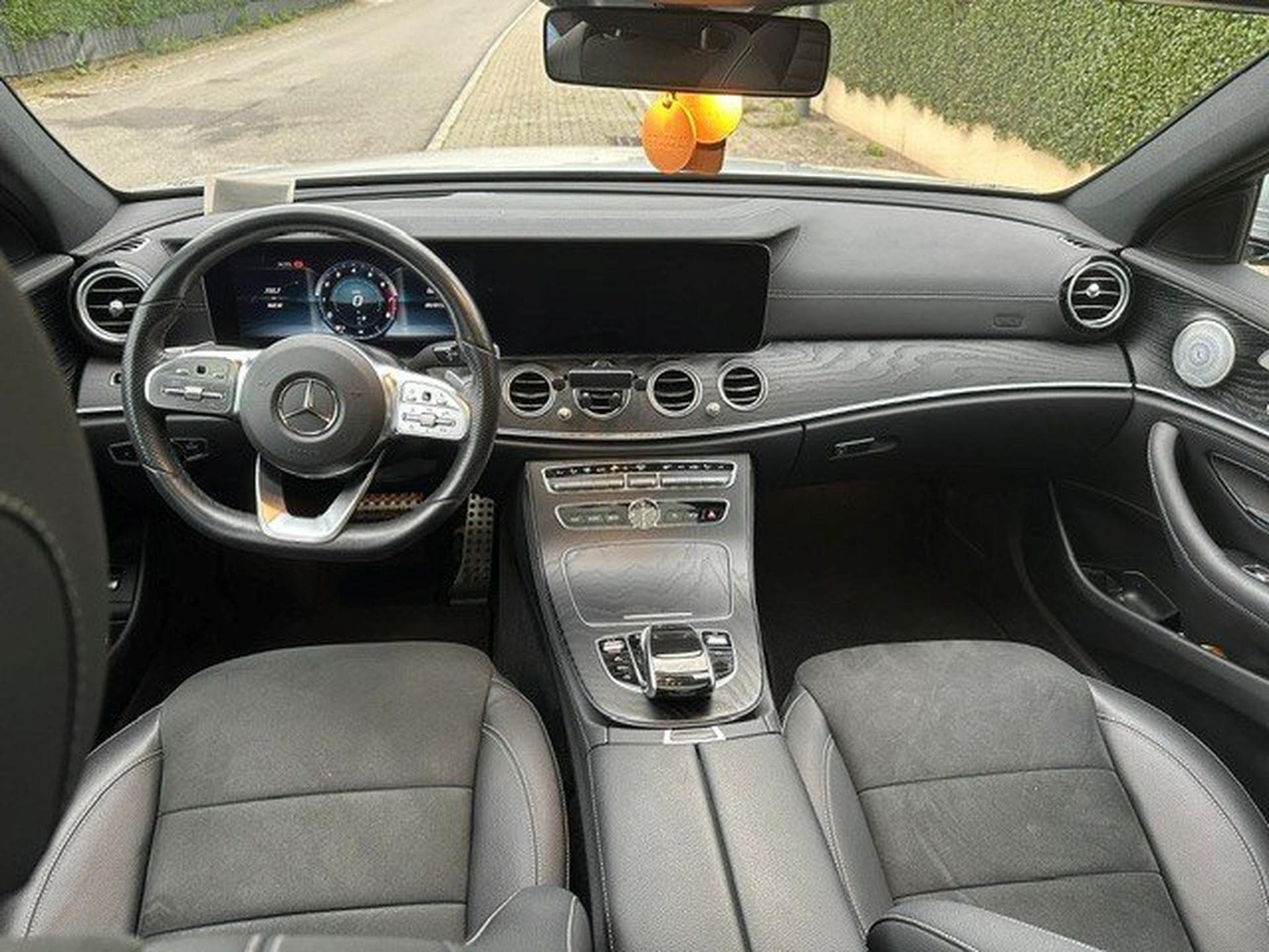 Mercedes E 450 Pack AMG 4 matic (2019) - Photo 3