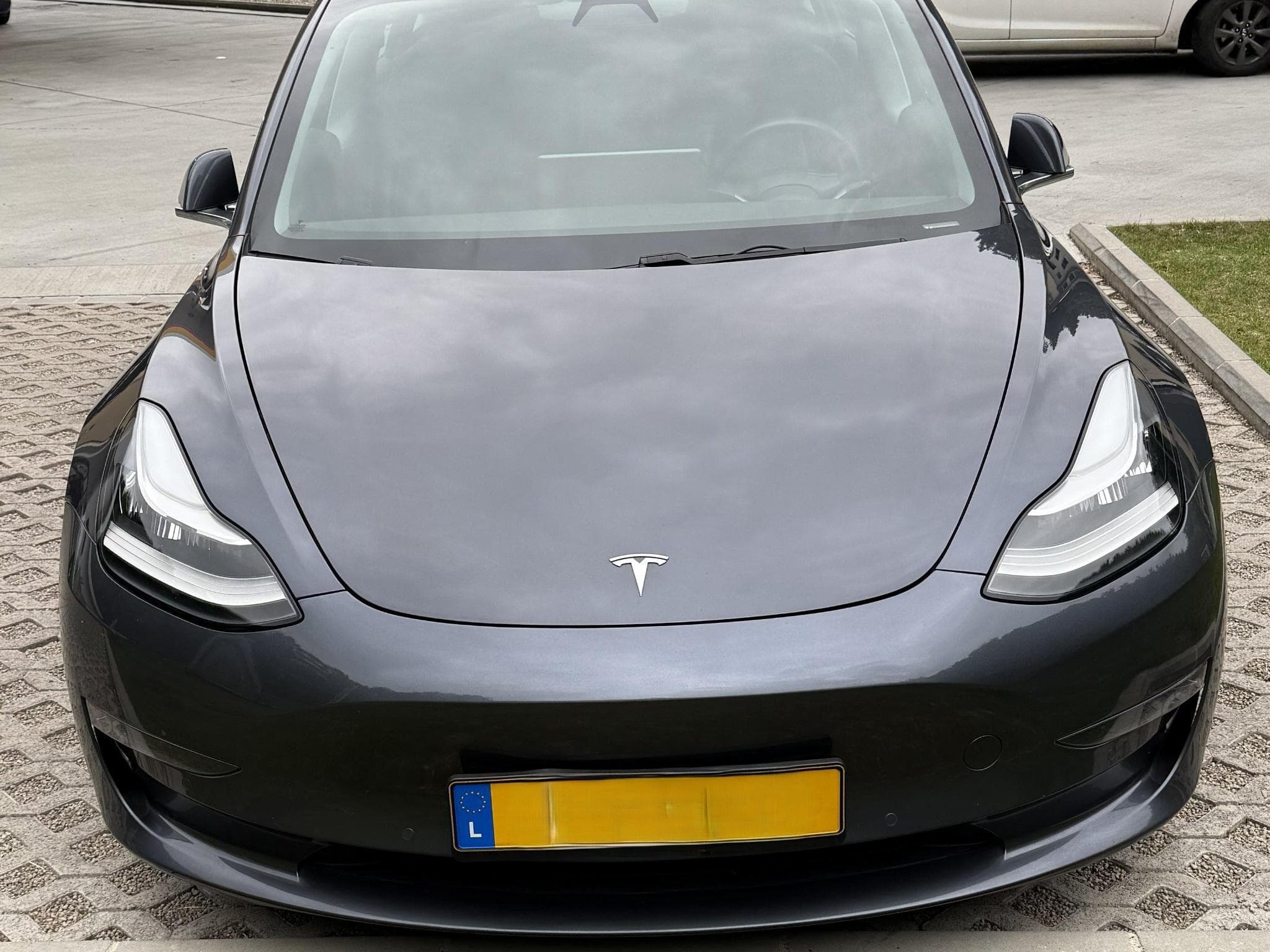 Tesla Model 3 Long Range Dual Motor AWD (2019) - Photo 2