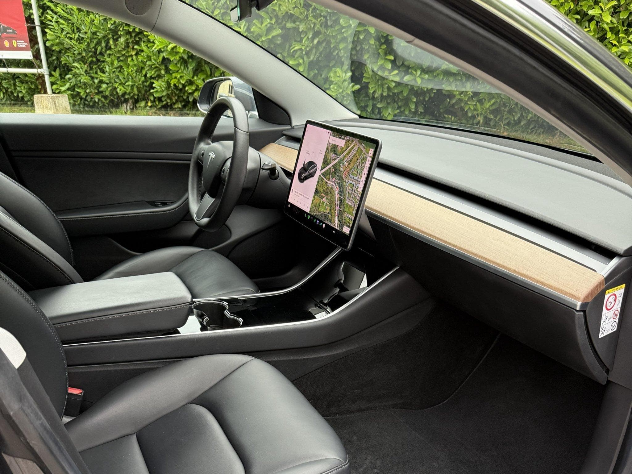 Tesla Model 3 Long Range Dual Motor AWD (2019) - Photo 11