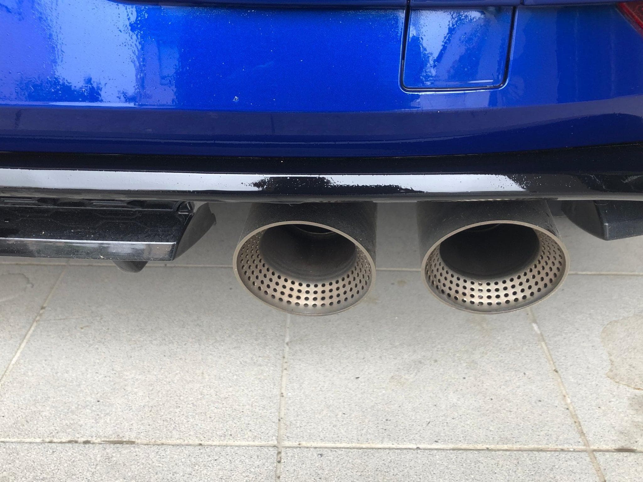 VW Golf R 4 motion Accra TO cuir navi DCC 300CV (2019) - Photo 1