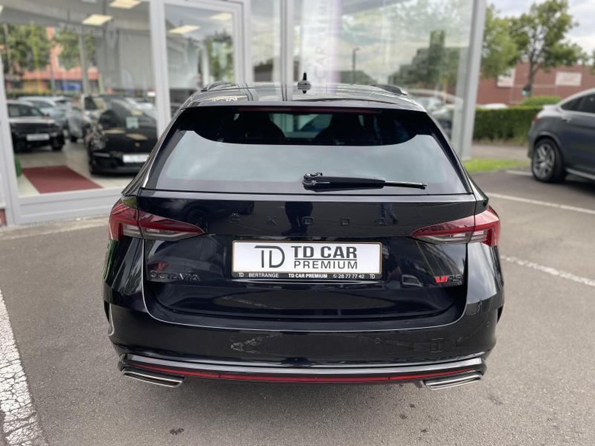 Skoda Octavia Combi RS 2L TDI 200 CV DSG (2023) - Photo 14