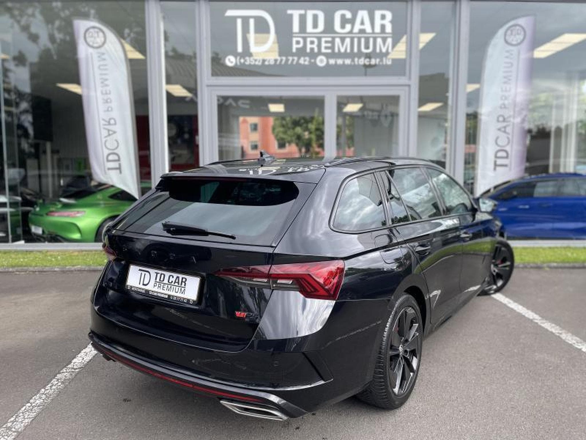 Skoda Octavia Combi RS 2L TDI 200 CV DSG (2023) - Photo 15