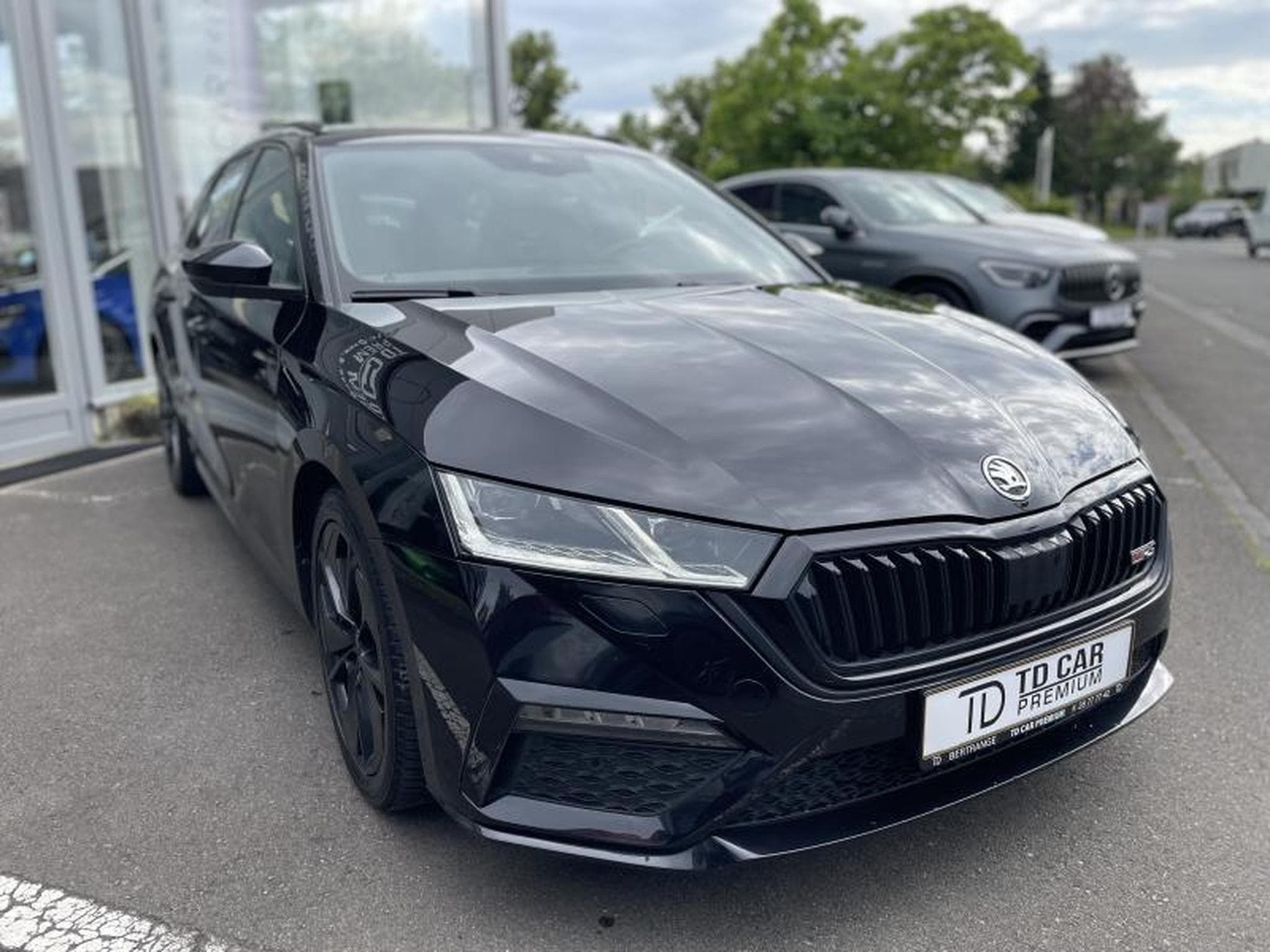 Skoda Octavia Combi RS 2L TDI 200 CV DSG (2023) - Photo 3