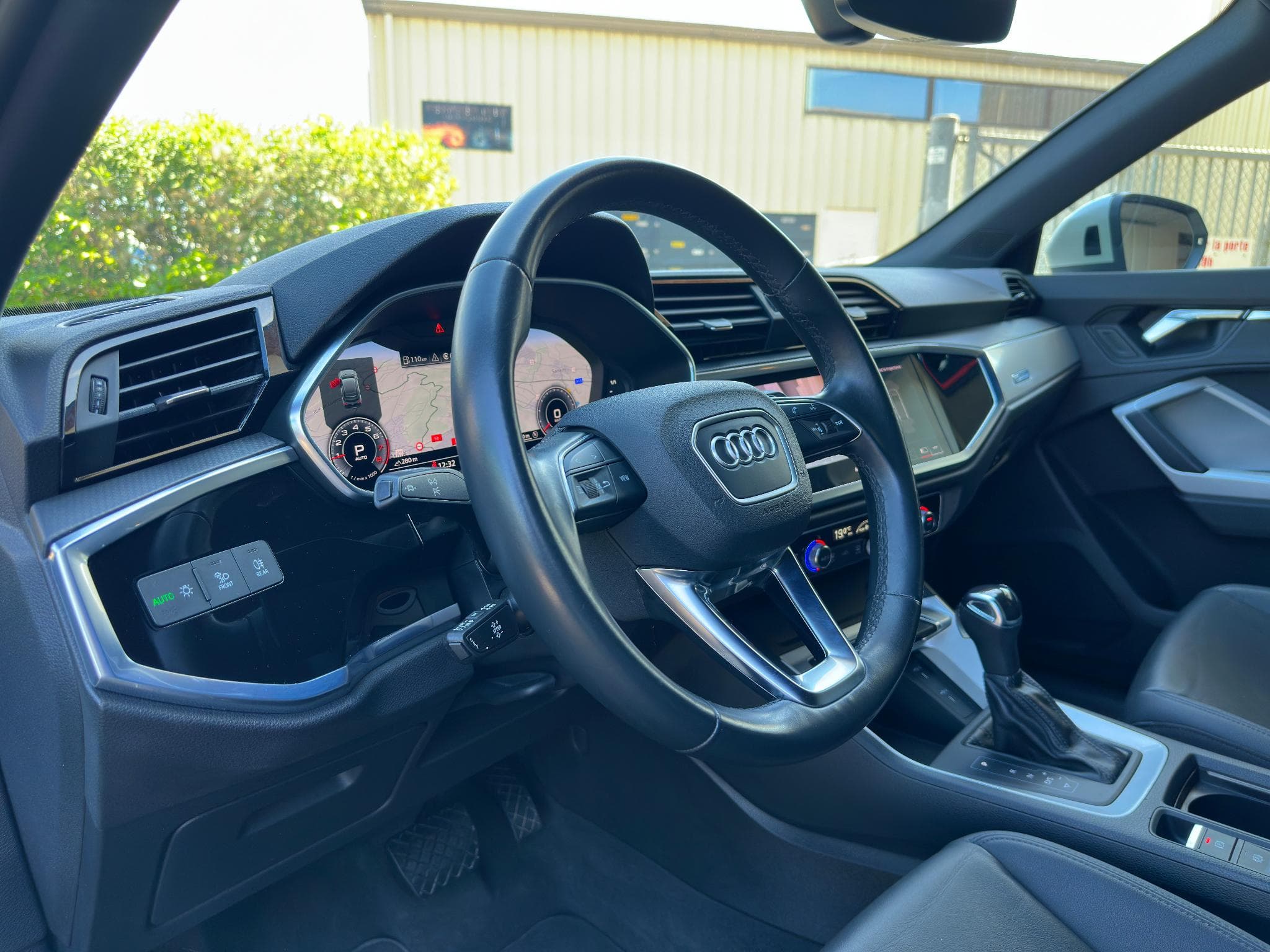 Audi Q3 Sportback 35 TFSI 150 ch S tronic 7 (2021) - Photo 11