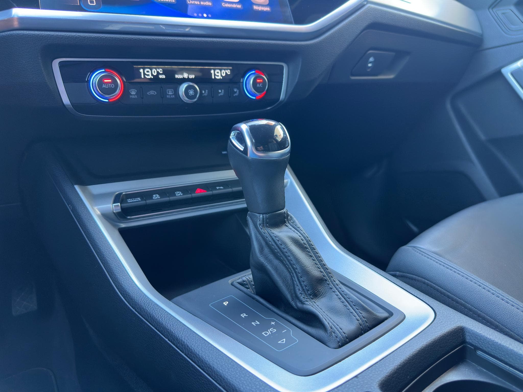 Audi Q3 Sportback 35 TFSI 150 ch S tronic 7 (2021) - Photo 22