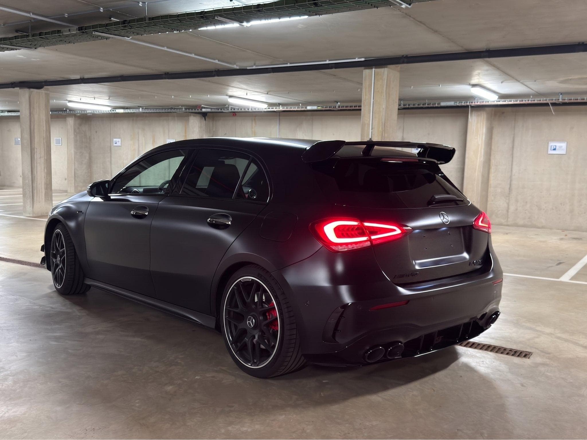 Mercedes A 45 AMG S AMG 4-matic Performance Aero Kit (2023) - Photo 3