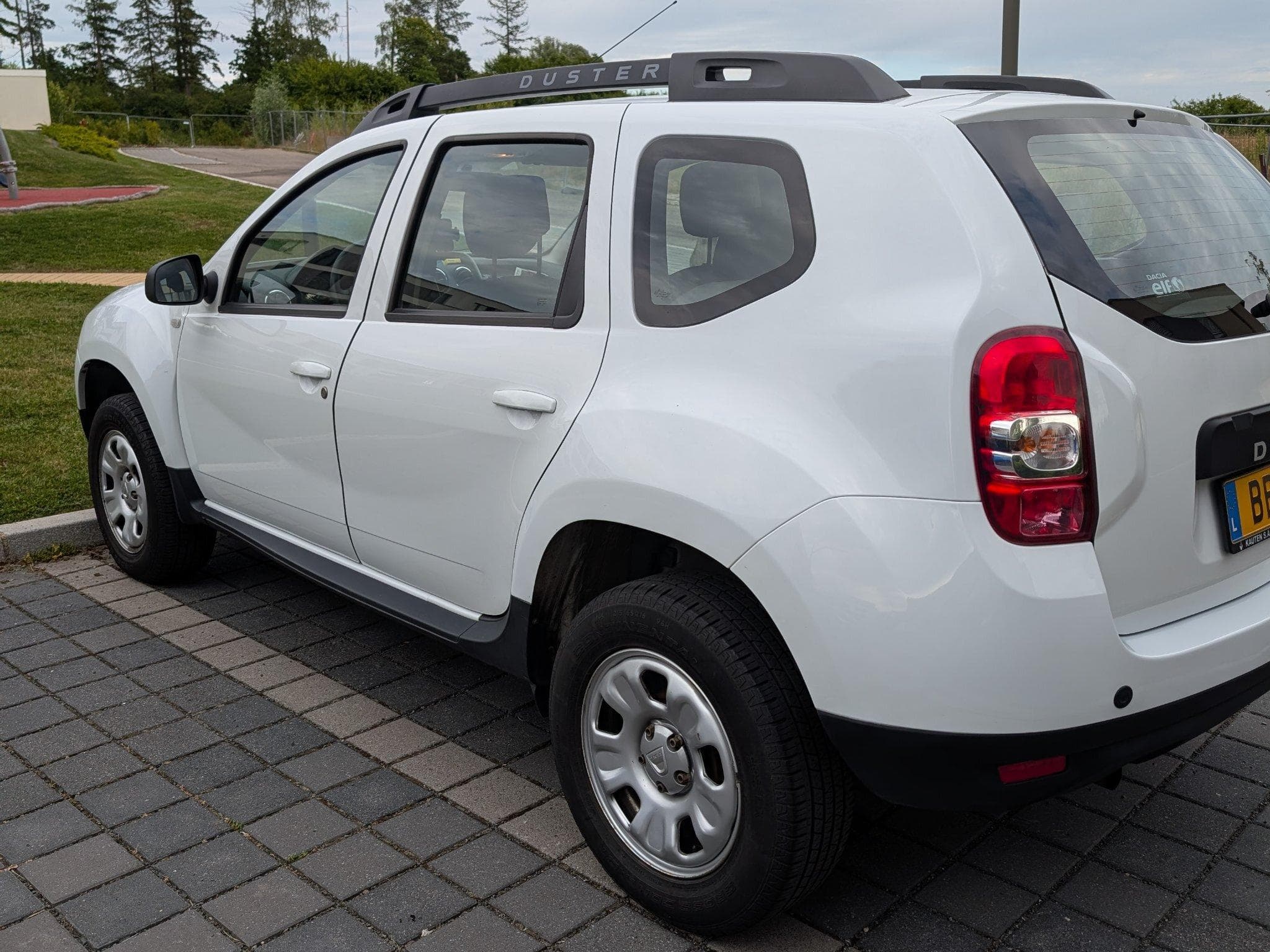 Dacia Duster Lauréate (2015) - Foto 2