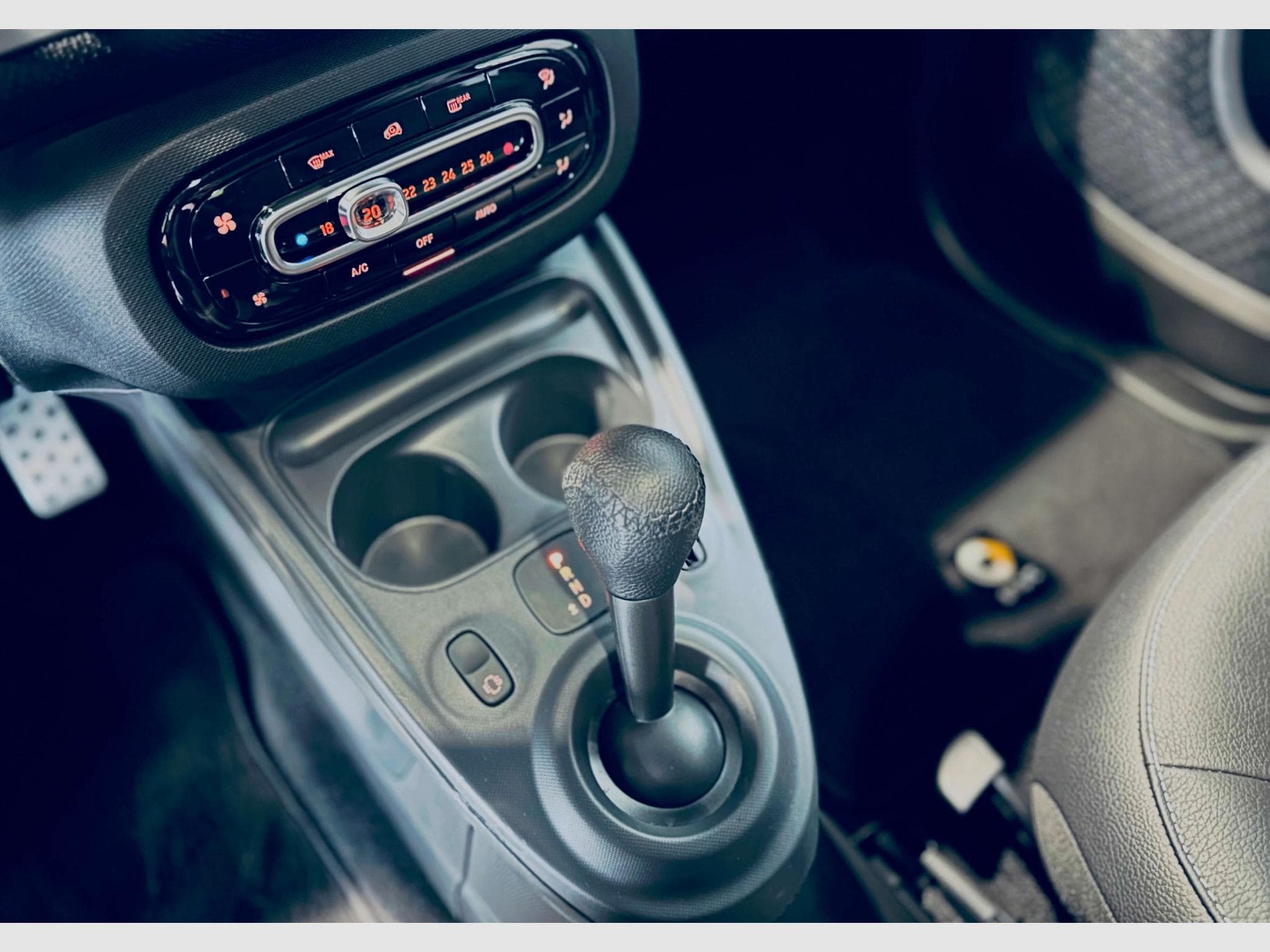 Smart Fortwo FORTWO COUPE PRIME BVA (2017) - Photo 10