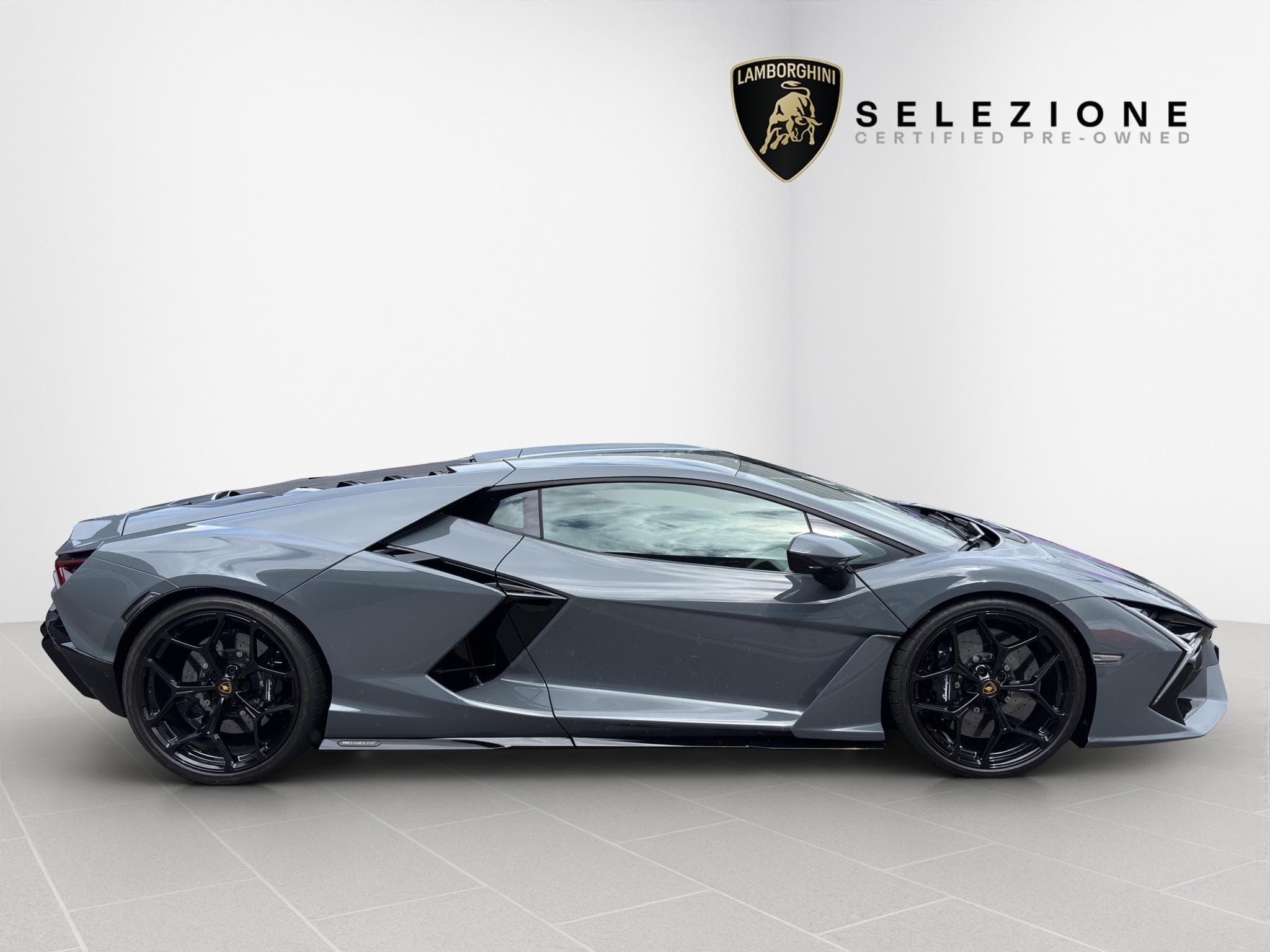 Lamborghini Revuelto (2024) - Foto 2