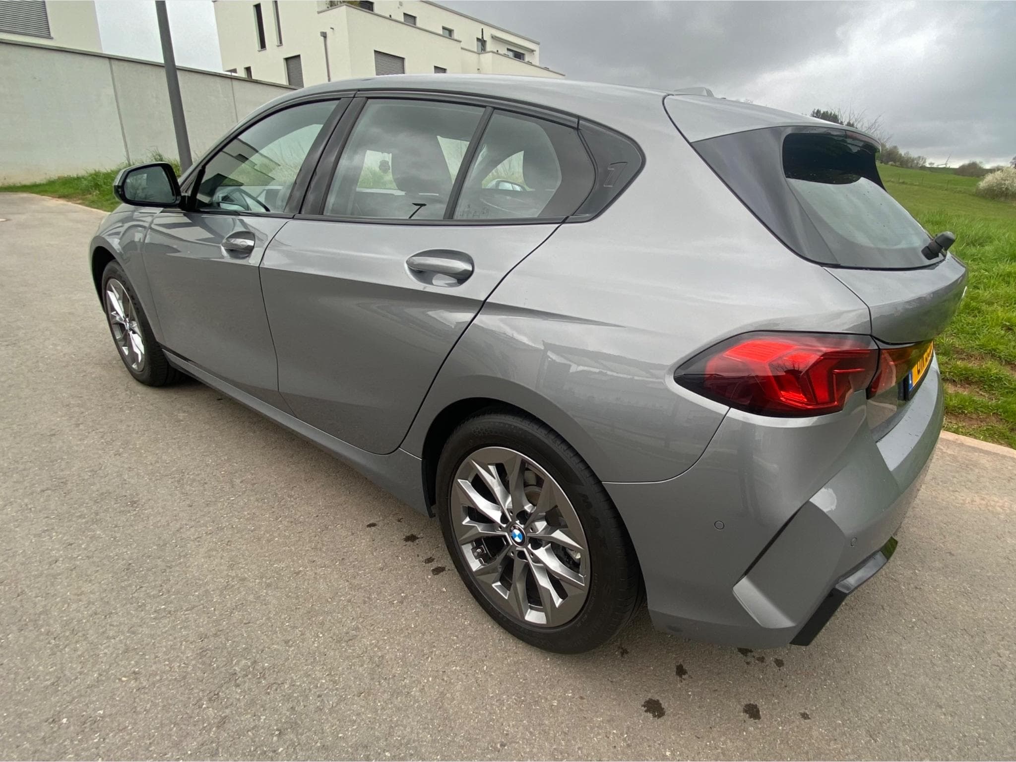 BMW 118 Advantage (2025) - Foto 2