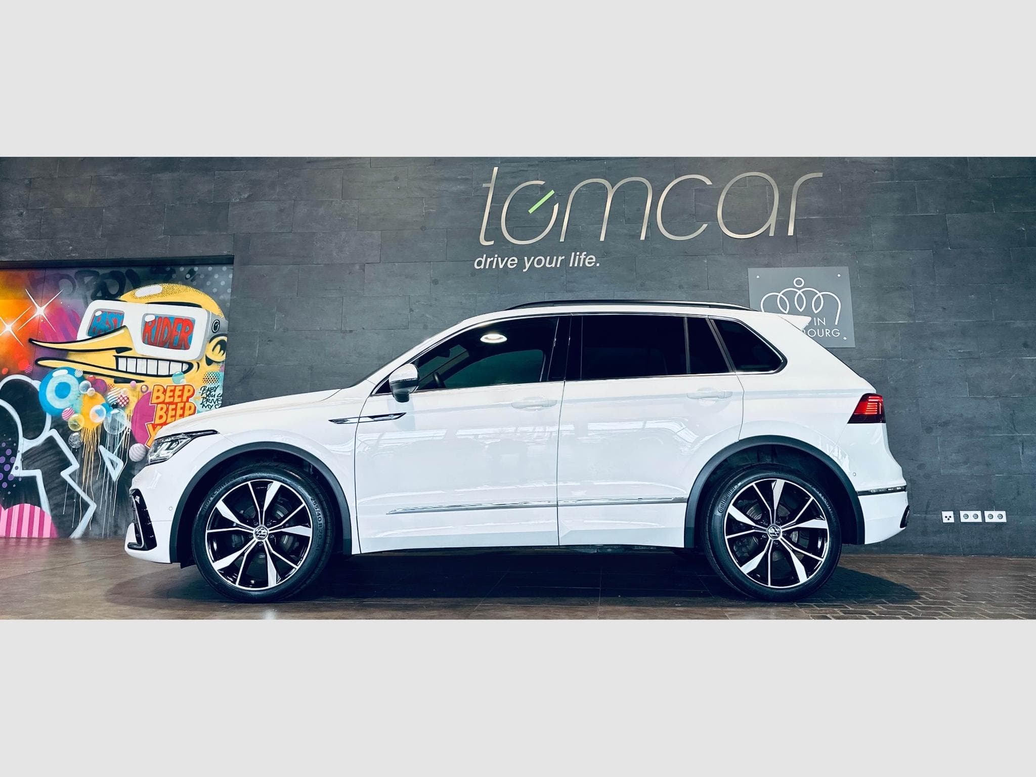 VW Tiguan TIGUAN R-LINE TDI 4MOTION DSG (2023) - Foto 1