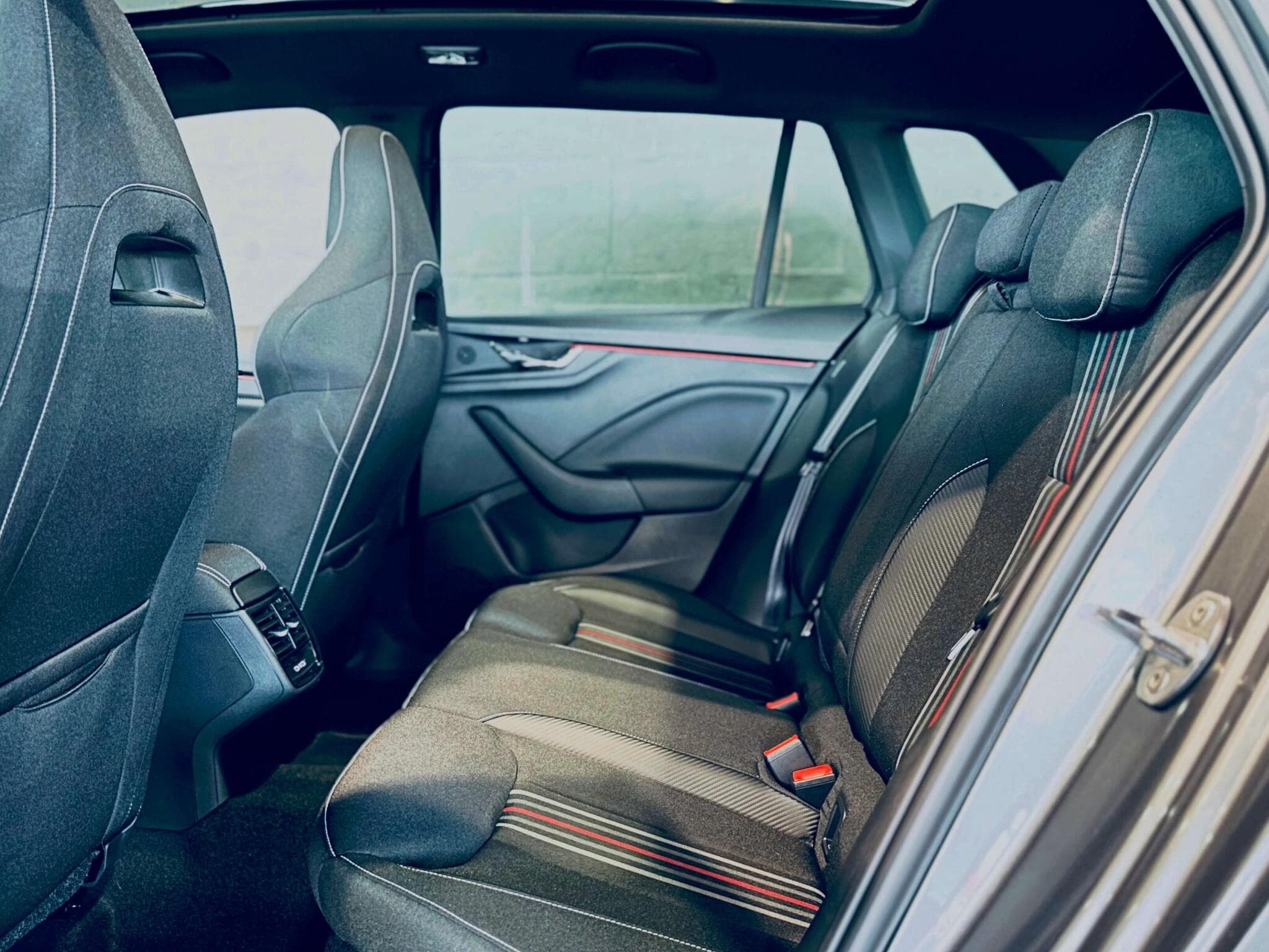 Skoda Kamiq KAMIQ MONTE CARLO TSI DSG (2026) - Foto 14