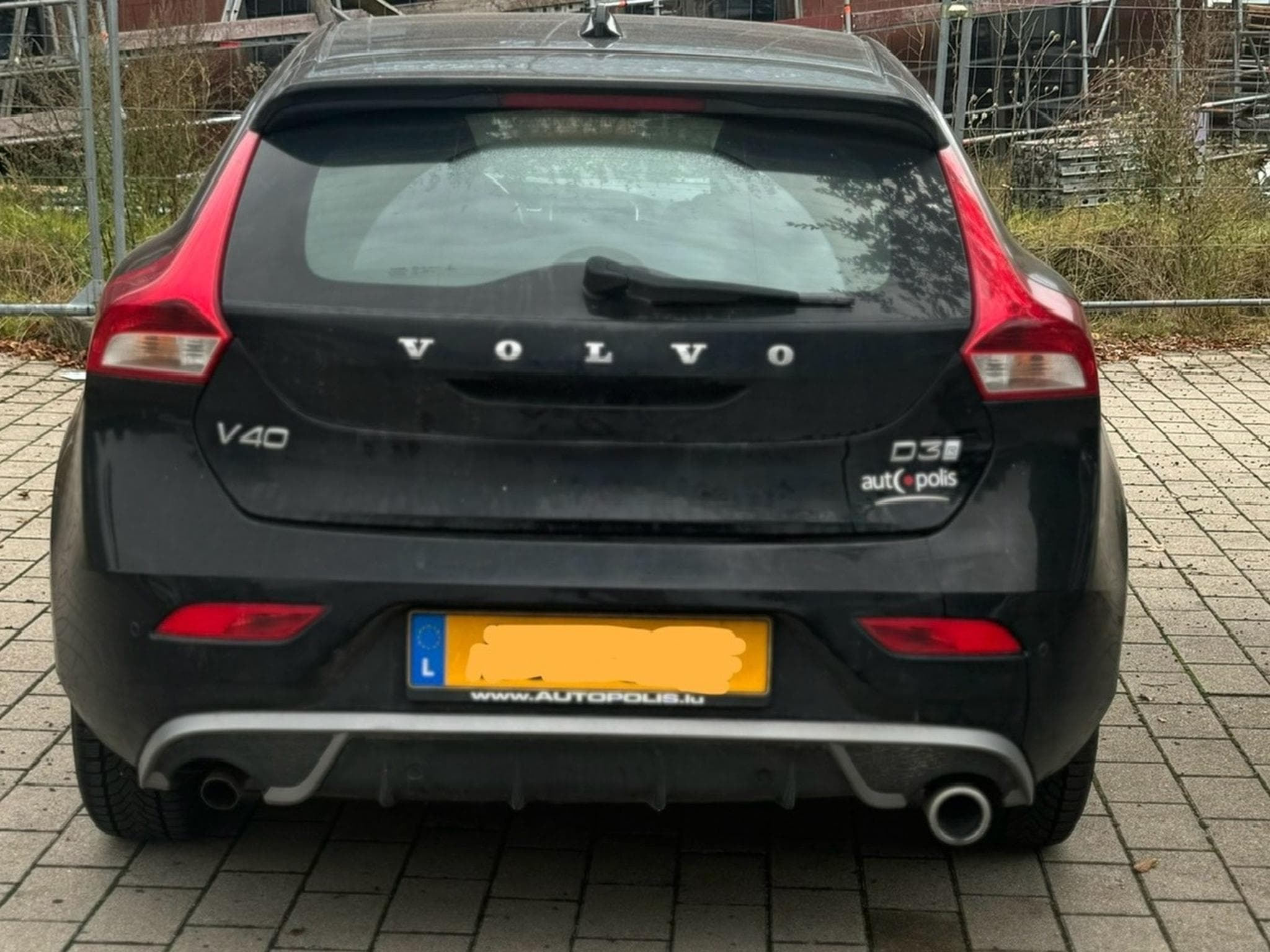 Volvo V40 R-design D3 2.0 (2019) - Foto 2
