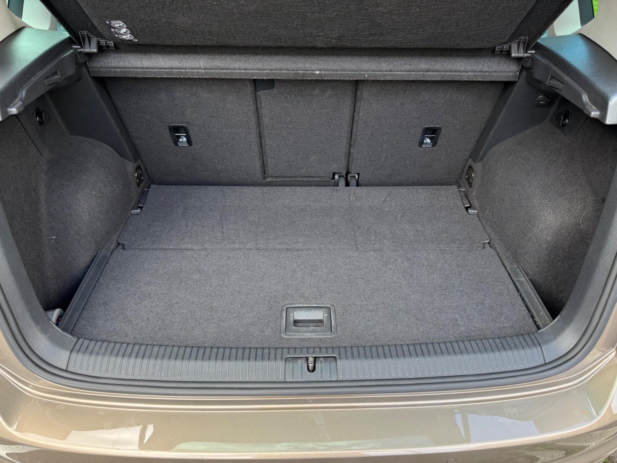 VW Golf Sportwagon 1.6 TDI BOÎTE DSG (2015) - Foto 7