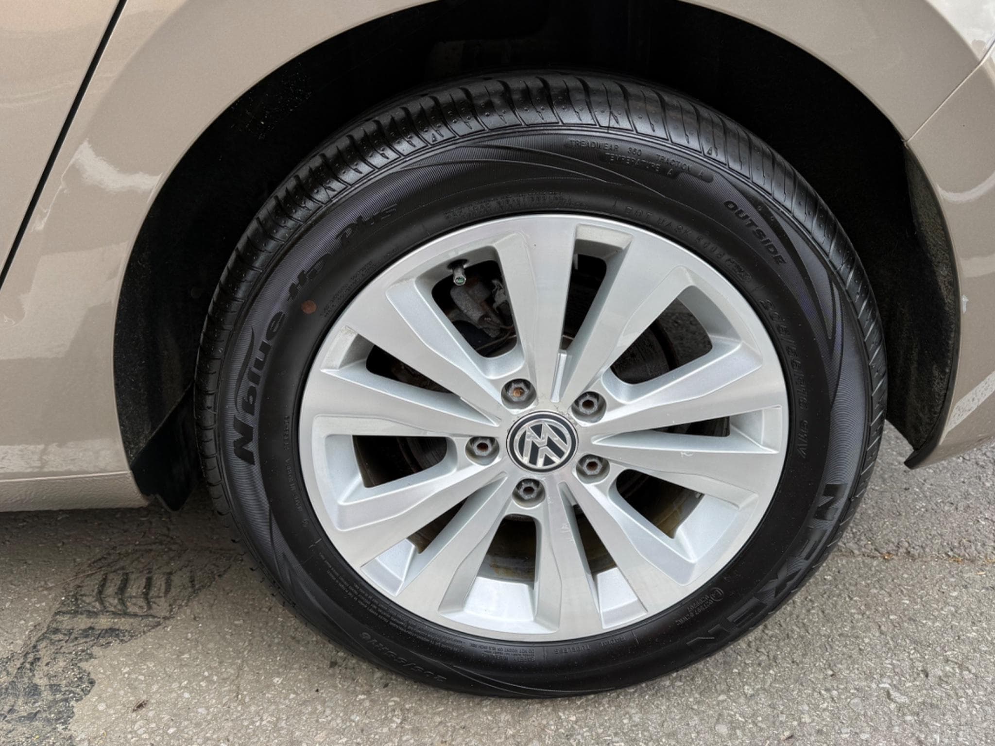 VW Golf Sportwagon 1.6 TDI BOÎTE DSG (2015) - Foto 10