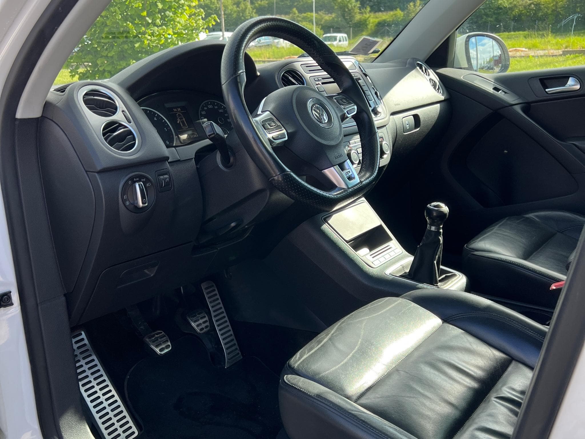VW Tiguan R-Line (2011) - Foto 3