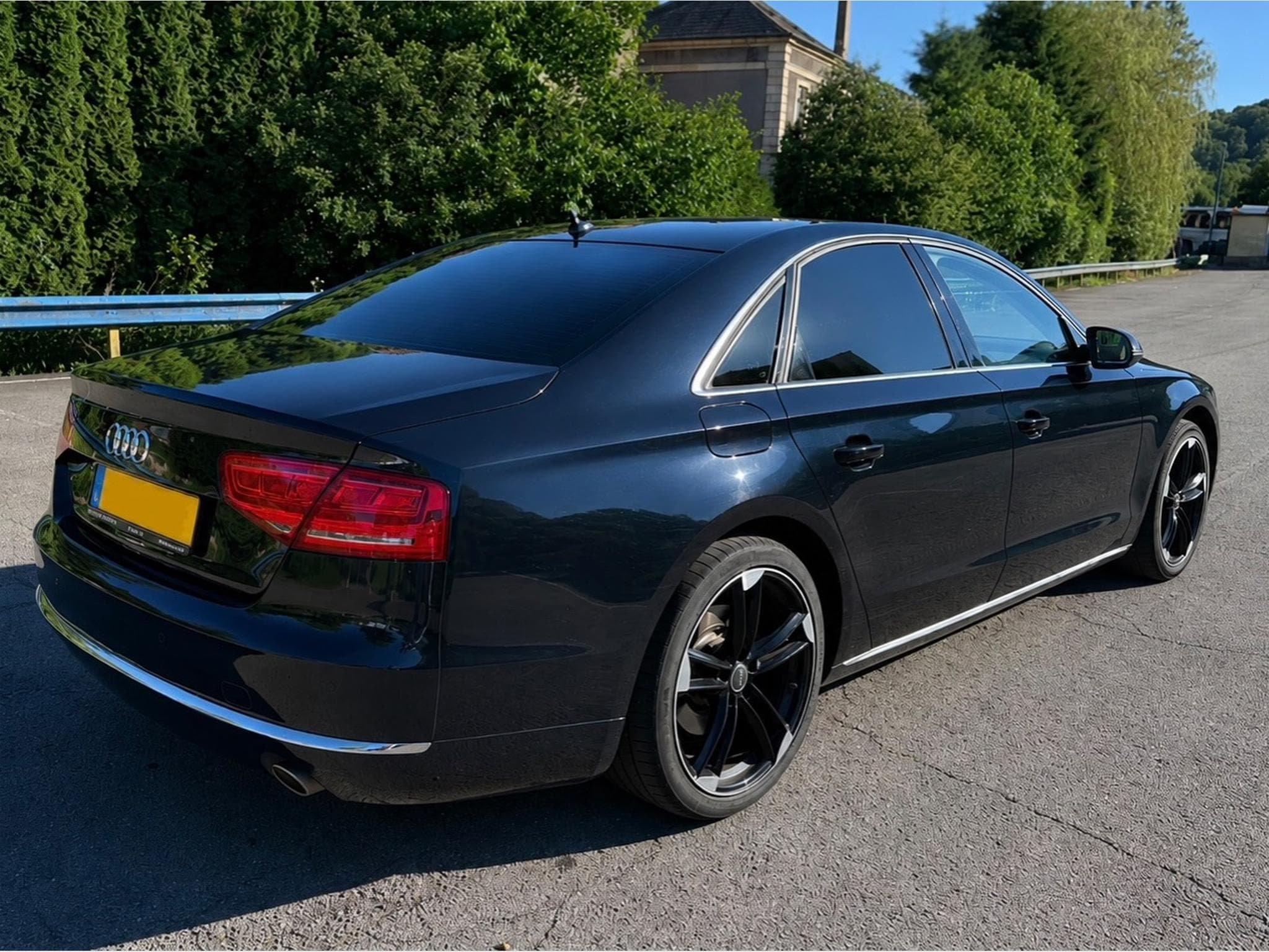 Audi A8 D4 (2011) - Photo 2