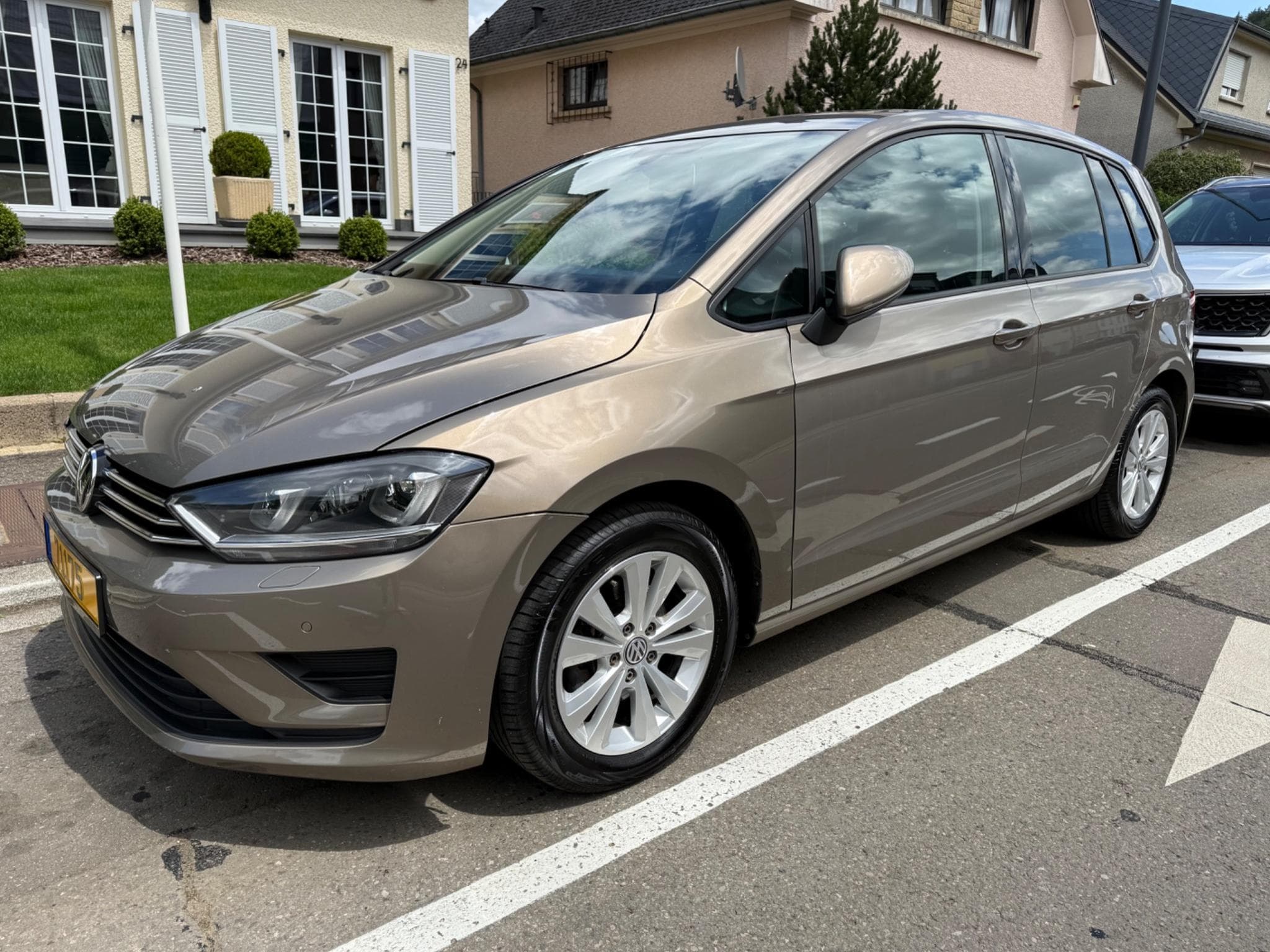 VW Golf Sportwagon 1.6 TDI BOÎTE DSG (2015) - Foto 14