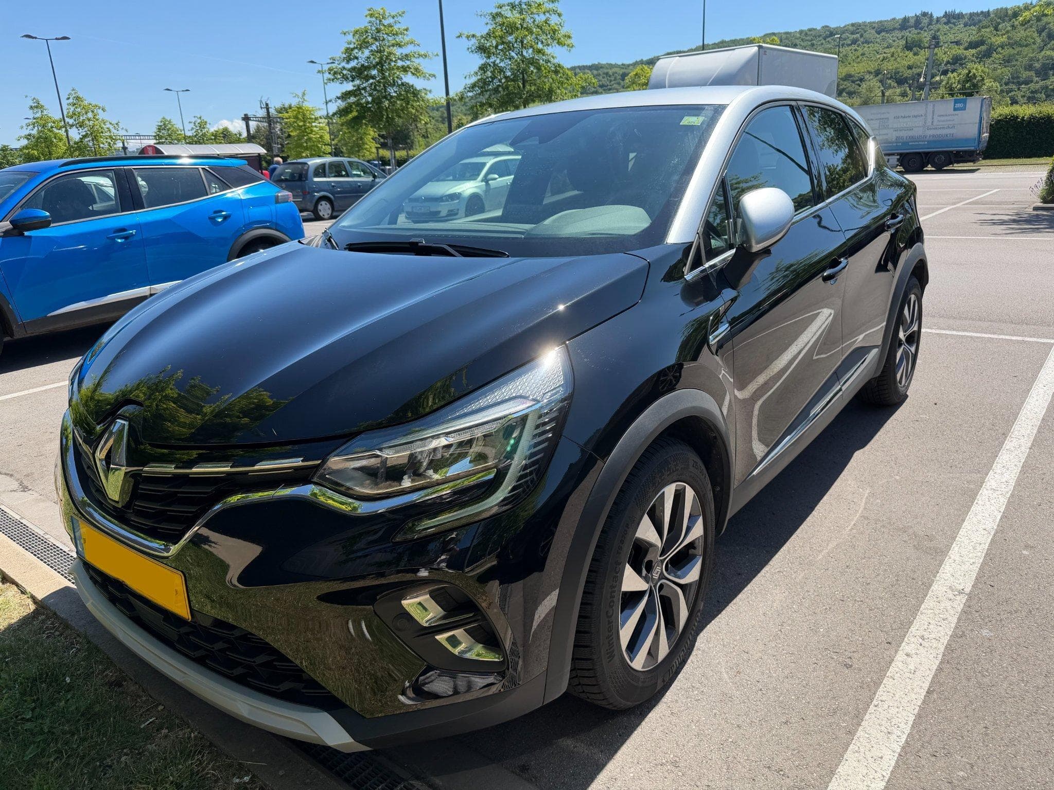 Renault Captur Techno E-Tech Hybrid 145 (2024) - Foto 2