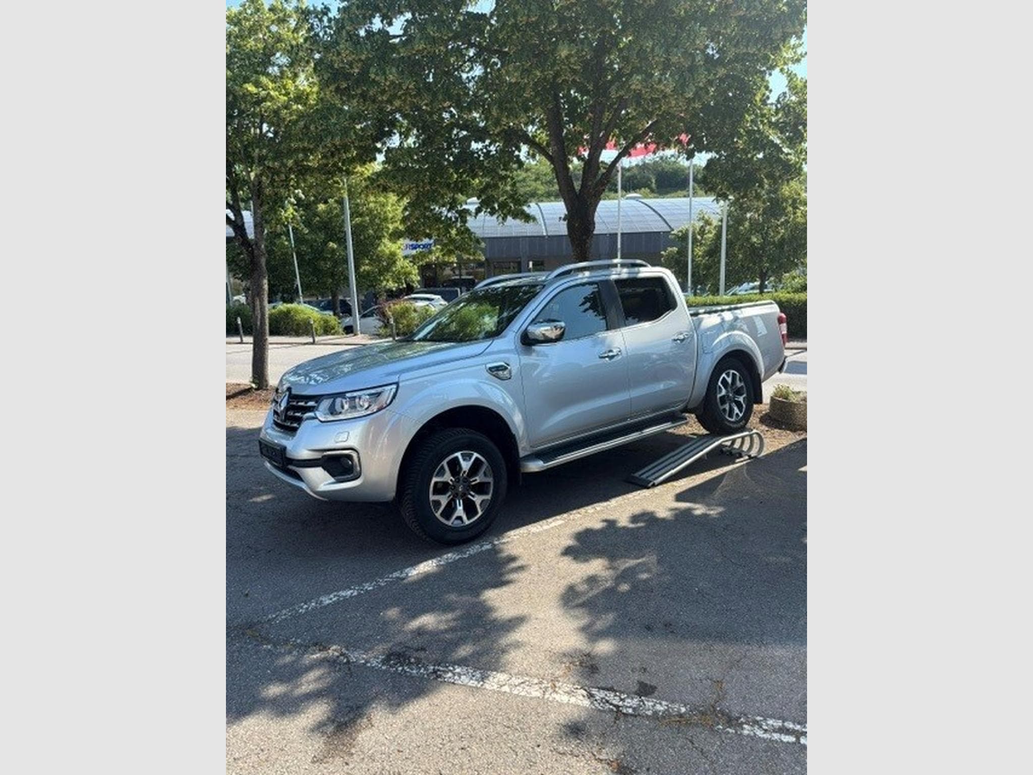 Renault Alaskan (2017) - Photo 1