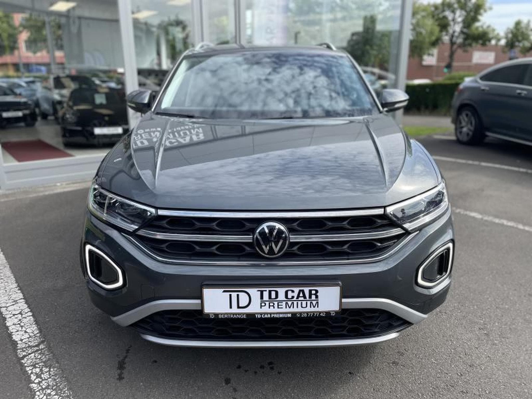VW T-Roc 2.0 Tdi 150 DSG (2023) - Photo 2