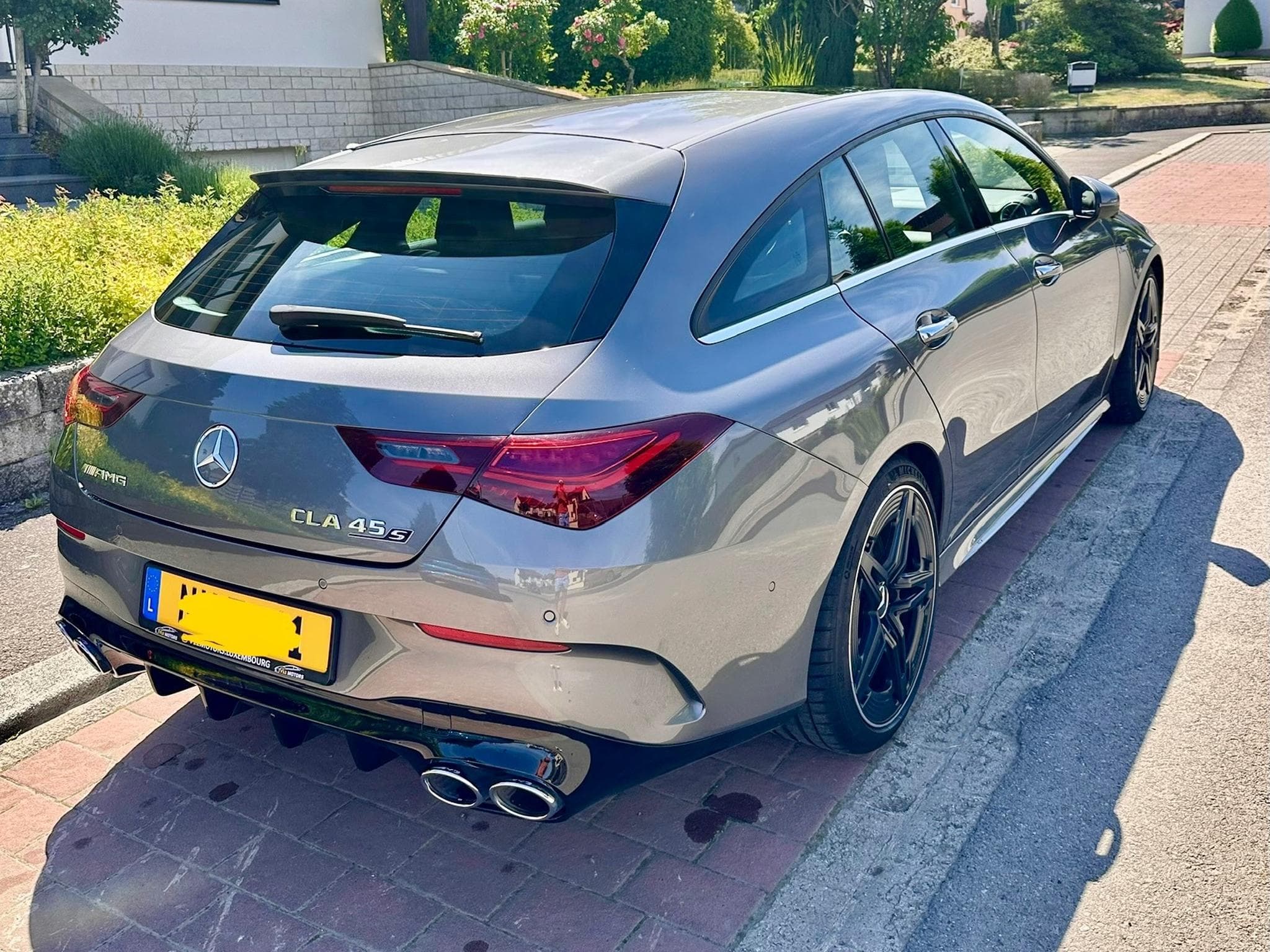 Mercedes CLA 45 AMG CLA 45 S 4Matic + Shooting Break (2024) - Photo 2