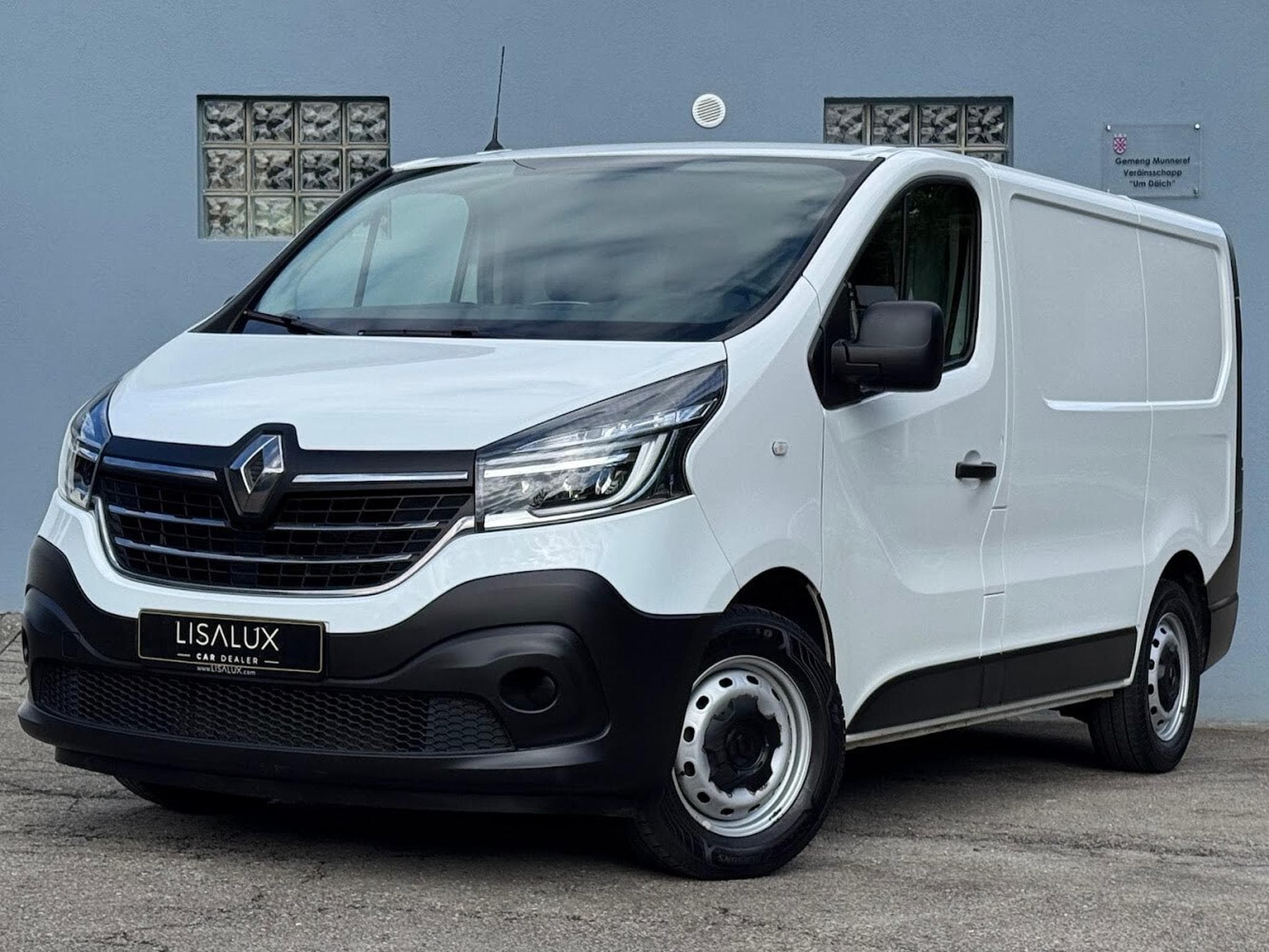 Renault Trafic 2.0 DCI 120 CV 1 ERE MAIN CARNET TVA (2021) - Foto 1