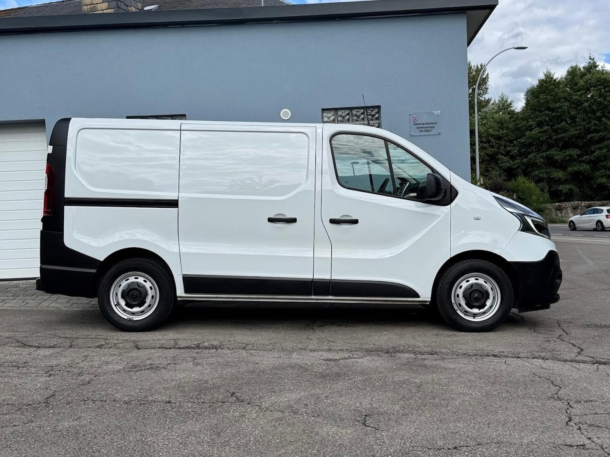 Renault Trafic 2.0 DCI 120 CV 1 ERE MAIN CARNET TVA (2021) - Foto 8