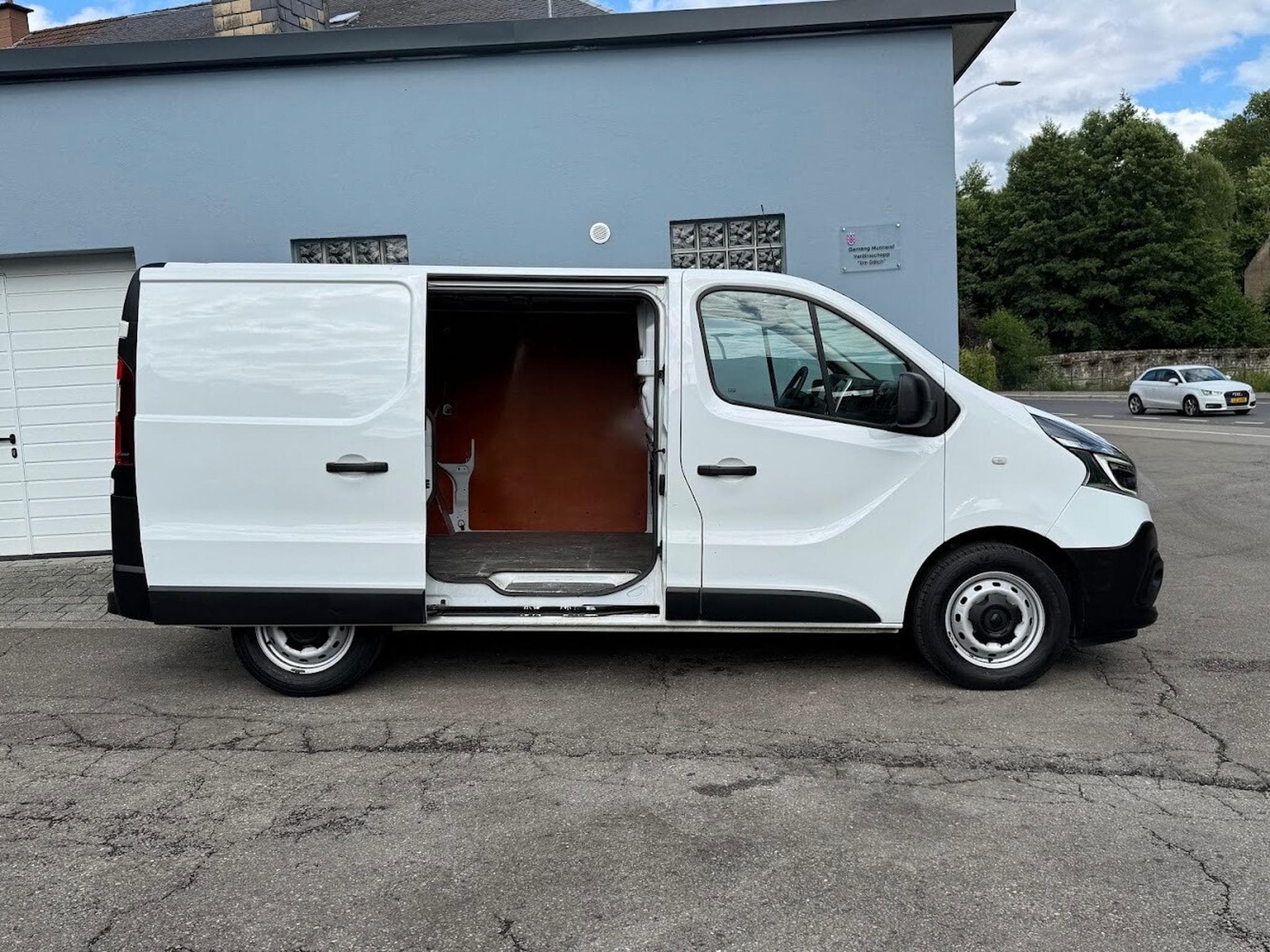 Renault Trafic 2.0 DCI 120 CV 1 ERE MAIN CARNET TVA (2021) - Foto 9