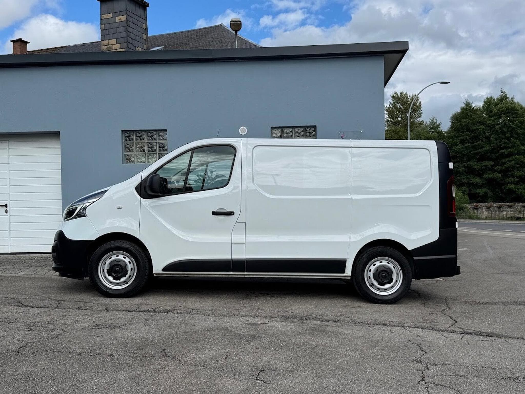 Renault Trafic 2.0 DCI 120 CV 1 ERE MAIN CARNET TVA (2021) - Foto 10