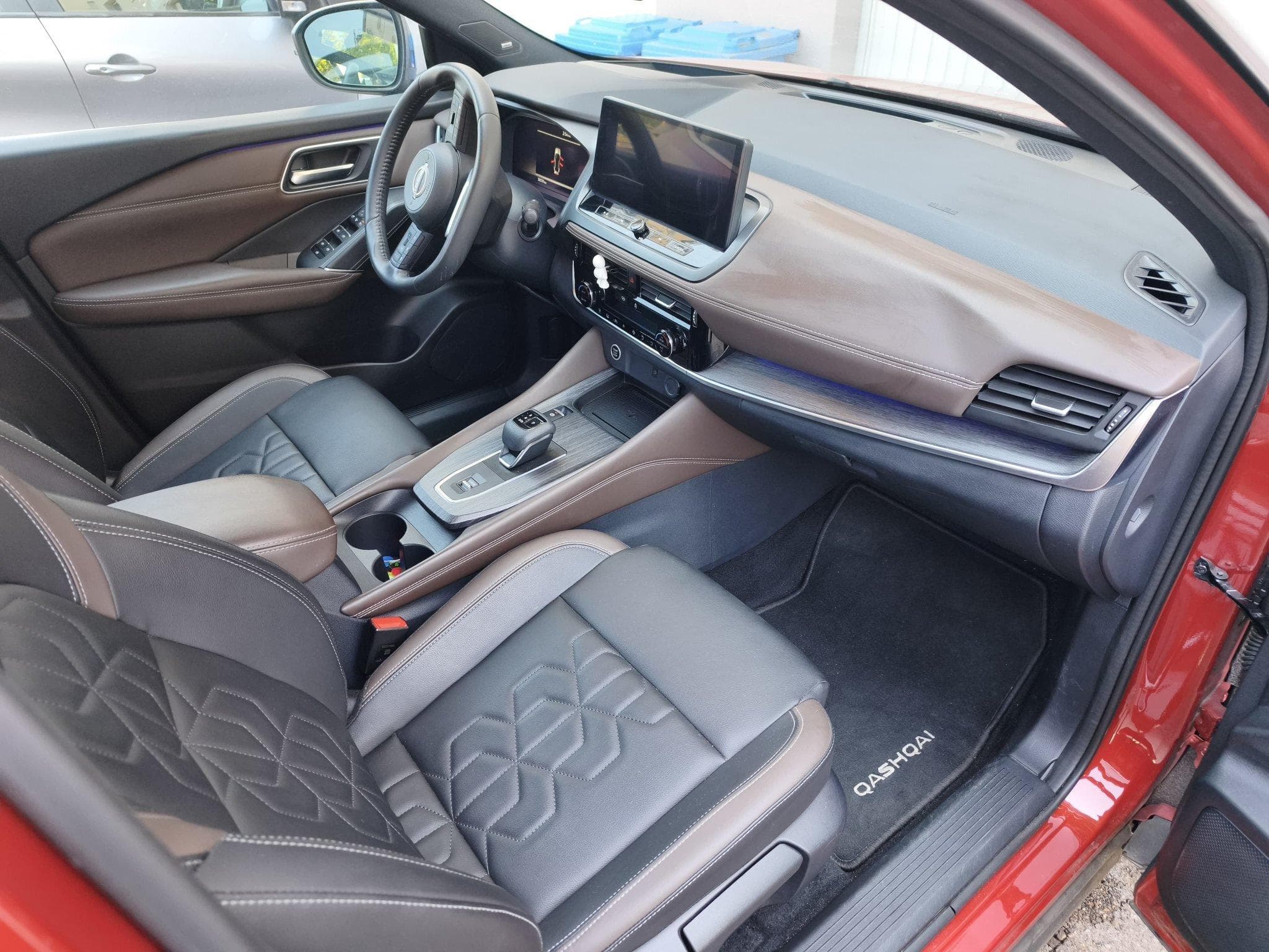 Nissan Qashqai Tekna (2024) - Foto 9