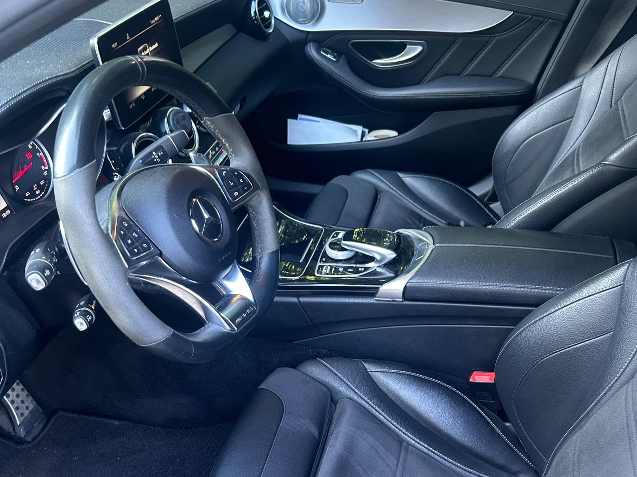 Mercedes C 63 AMG Break 4.0 V8 Bi-Turbo (2017) - Photo 5
