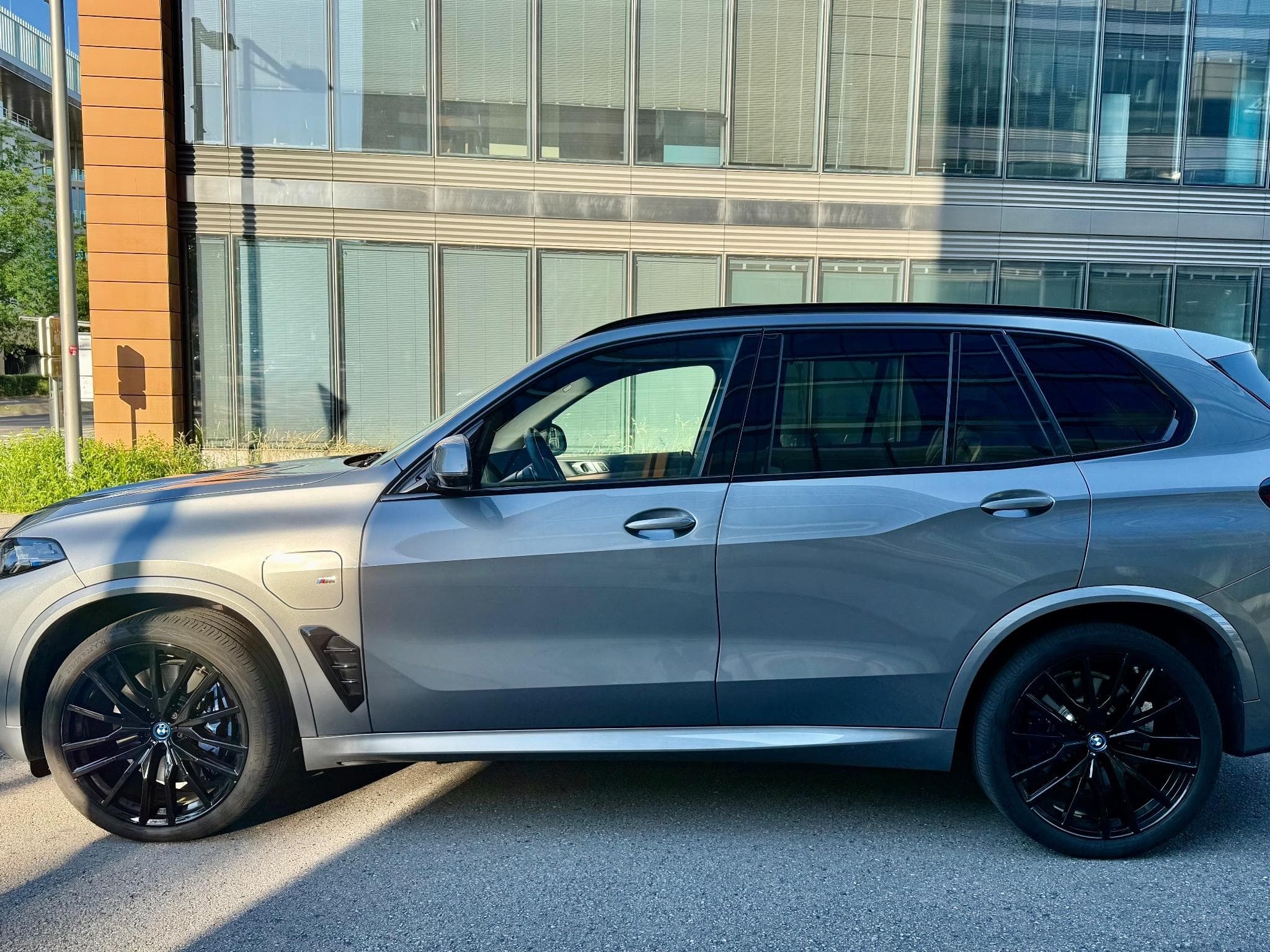 BMW X5 50e M Sport, HK, Panoramic, 360º cam (2025) - Foto 4