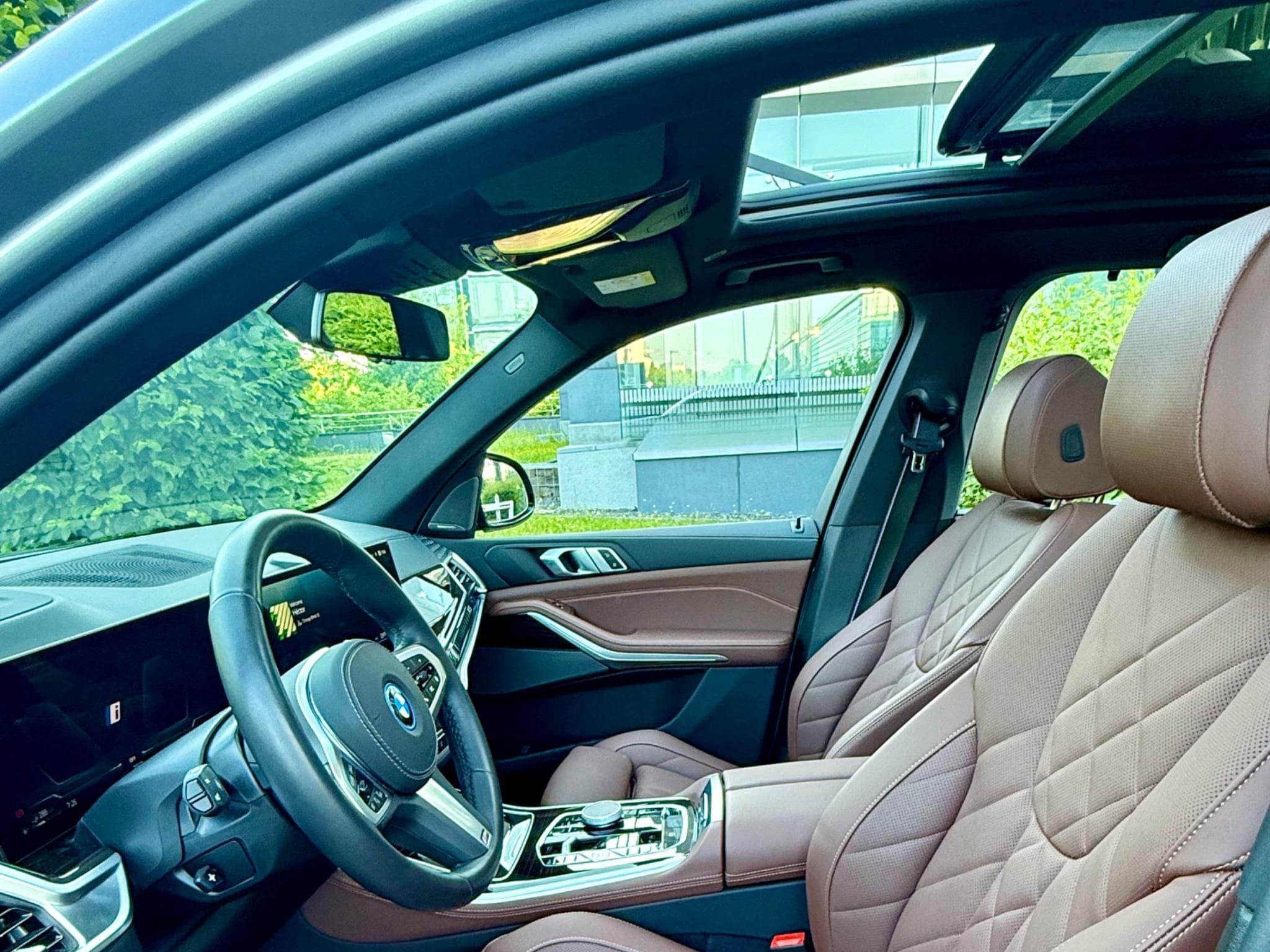 BMW X5 50e M Sport, HK, Panoramic, 360º cam (2025) - Foto 8