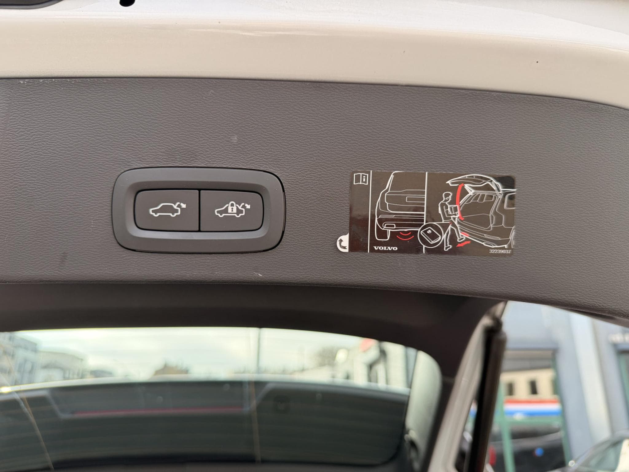 Volvo XC40 D4 190 Inscription Geartronic AWD (2020) - Photo 13