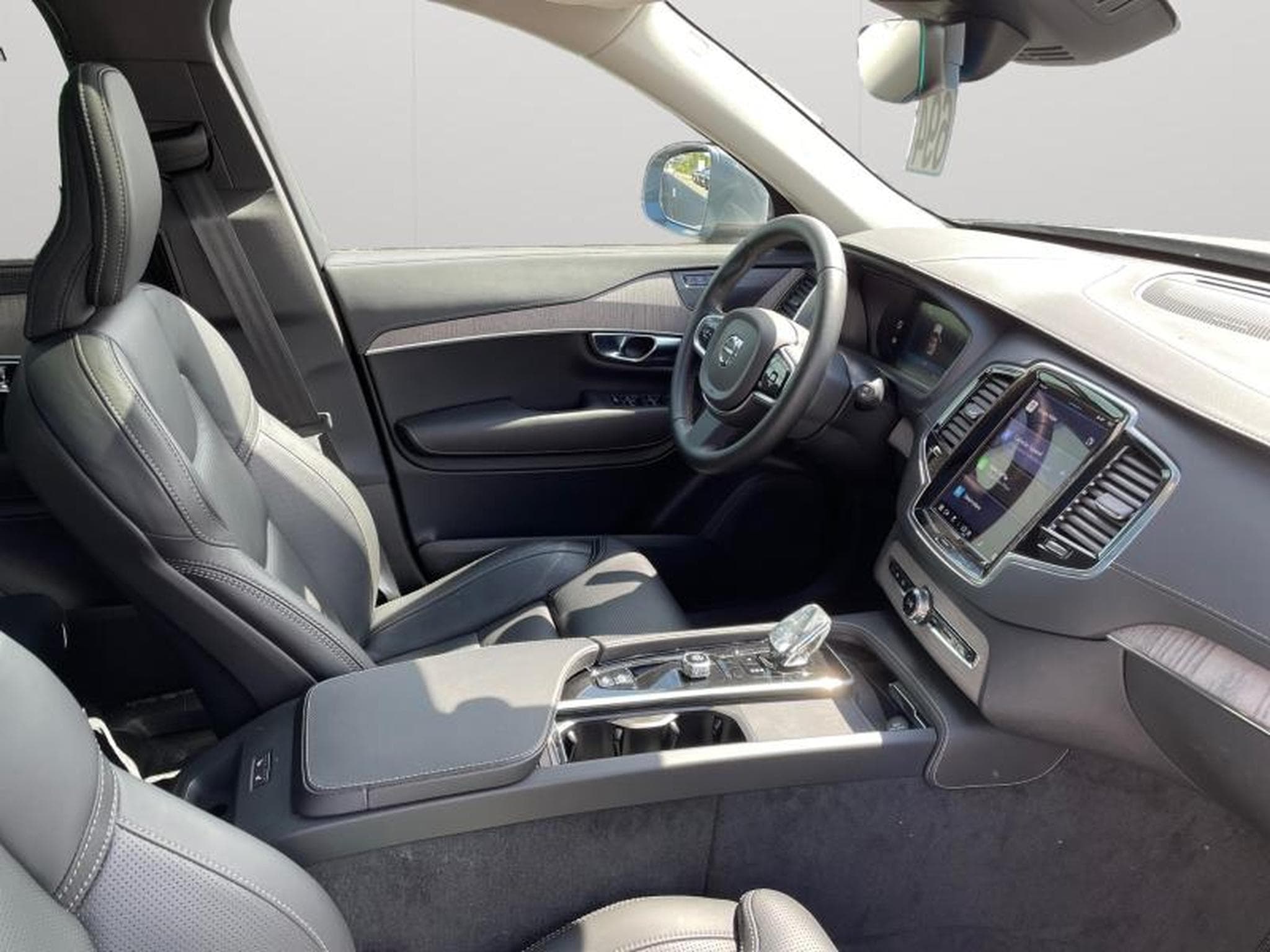 Volvo XC90 B5 AWD Plus Bright / Diesel (2023) - Photo 15