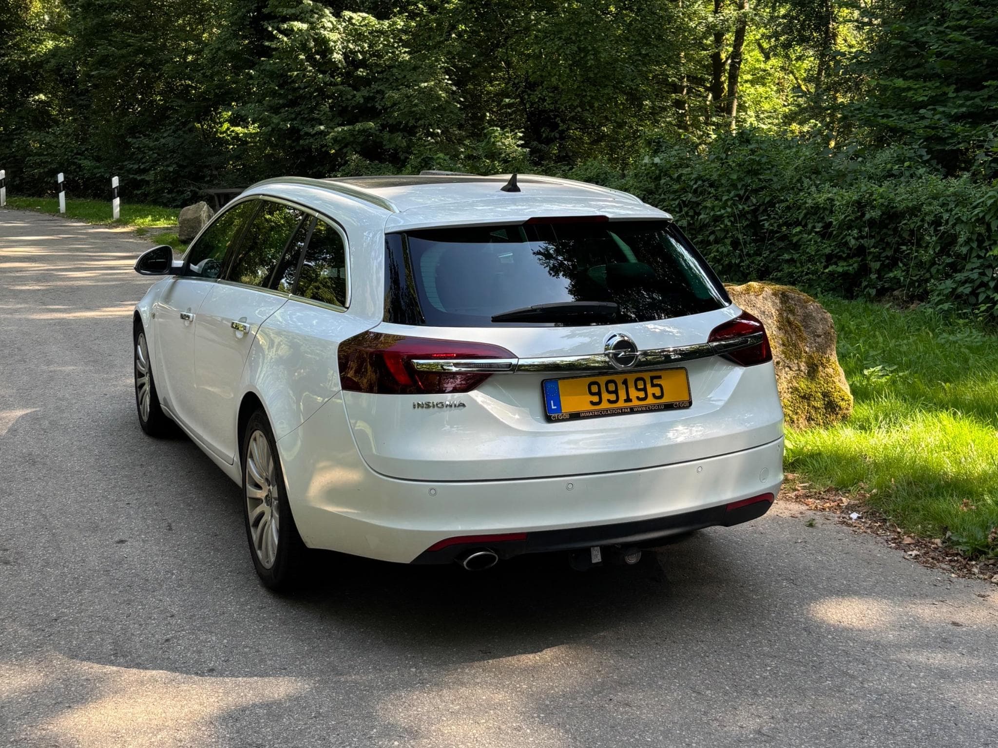 Opel Insignia 2.0 CDTI Sports Tourer Ecoflex (2015) - Photo 2