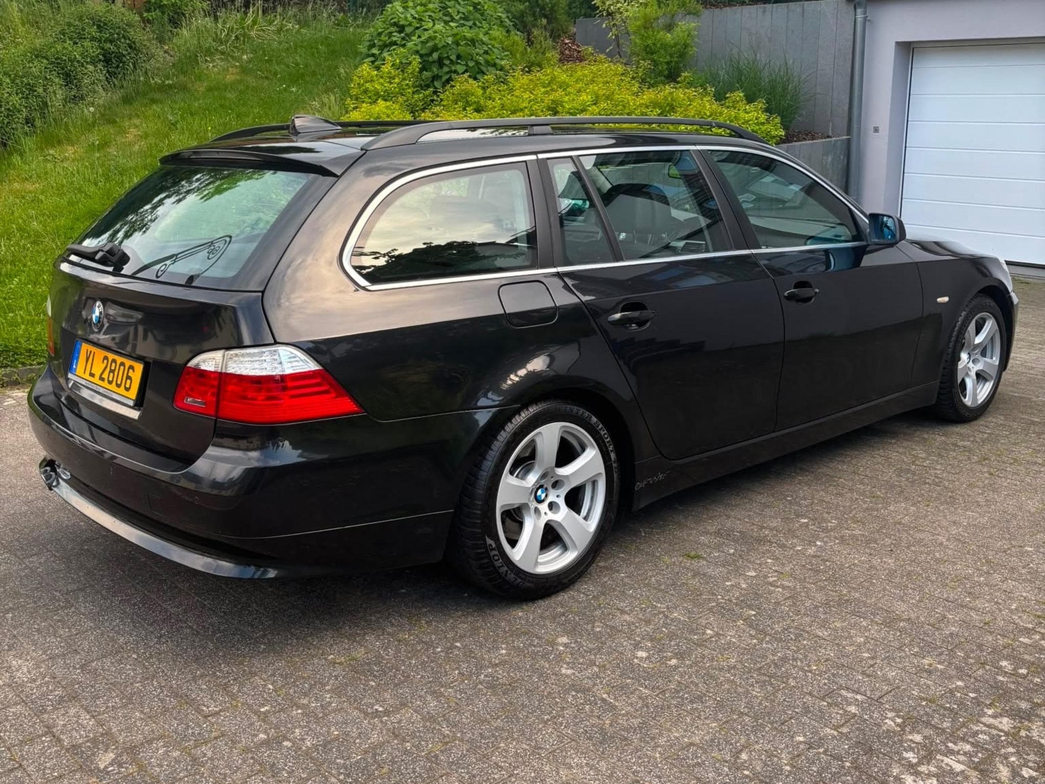 BMW 525 (2007) - Photo 1