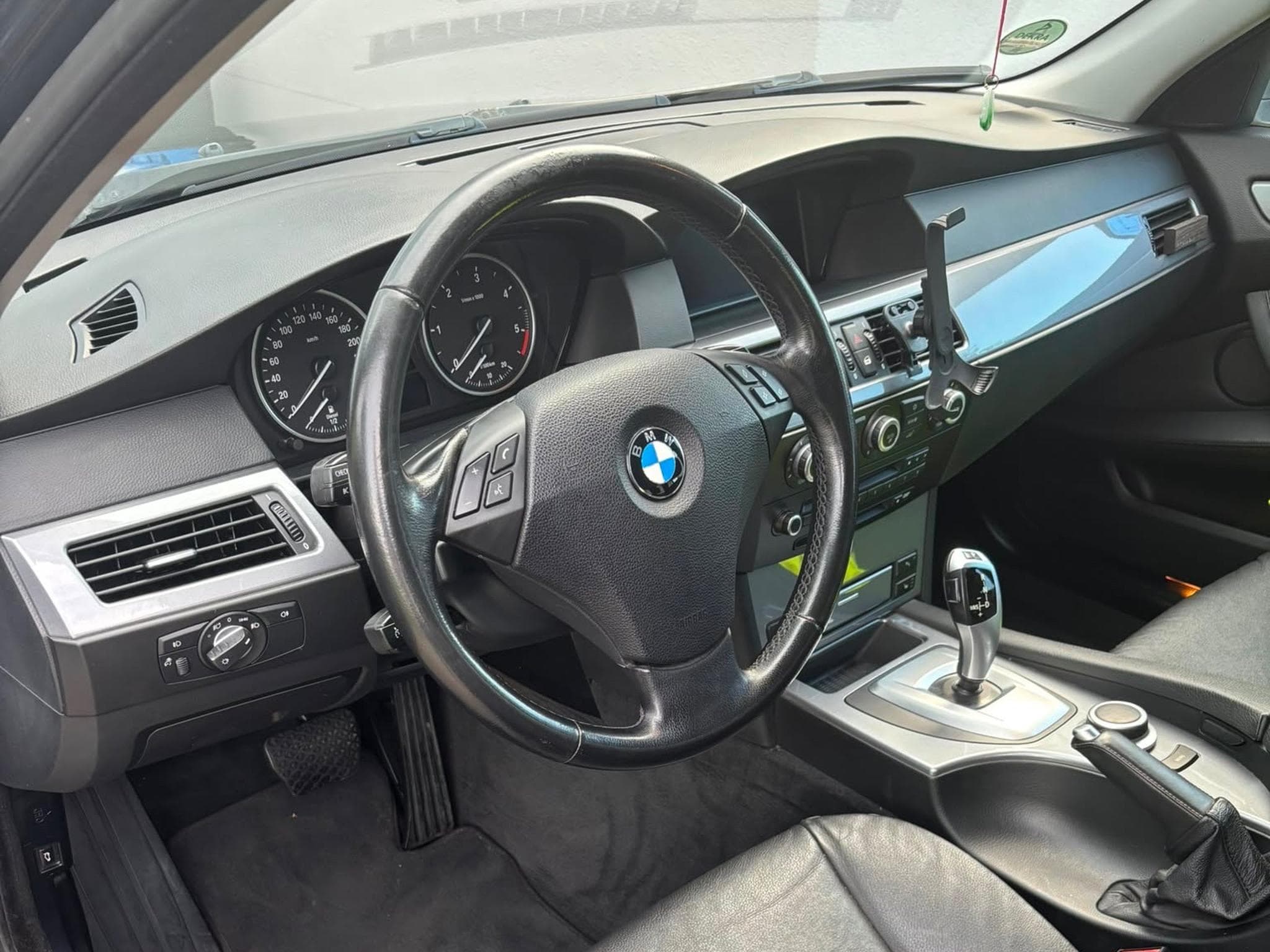 BMW 525 (2007) - Photo 2