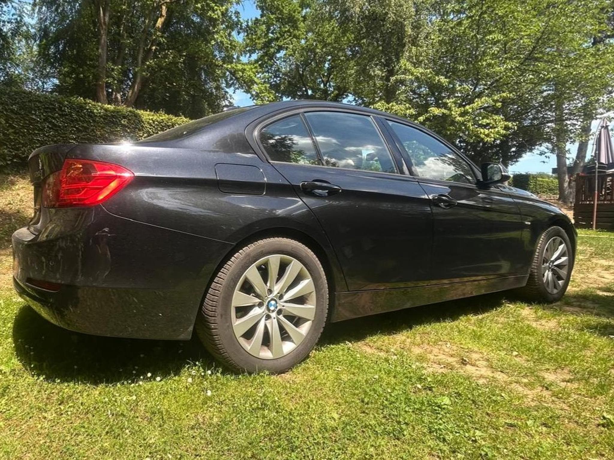 BMW 320 XDrive F30 modern (2015) - Photo 1