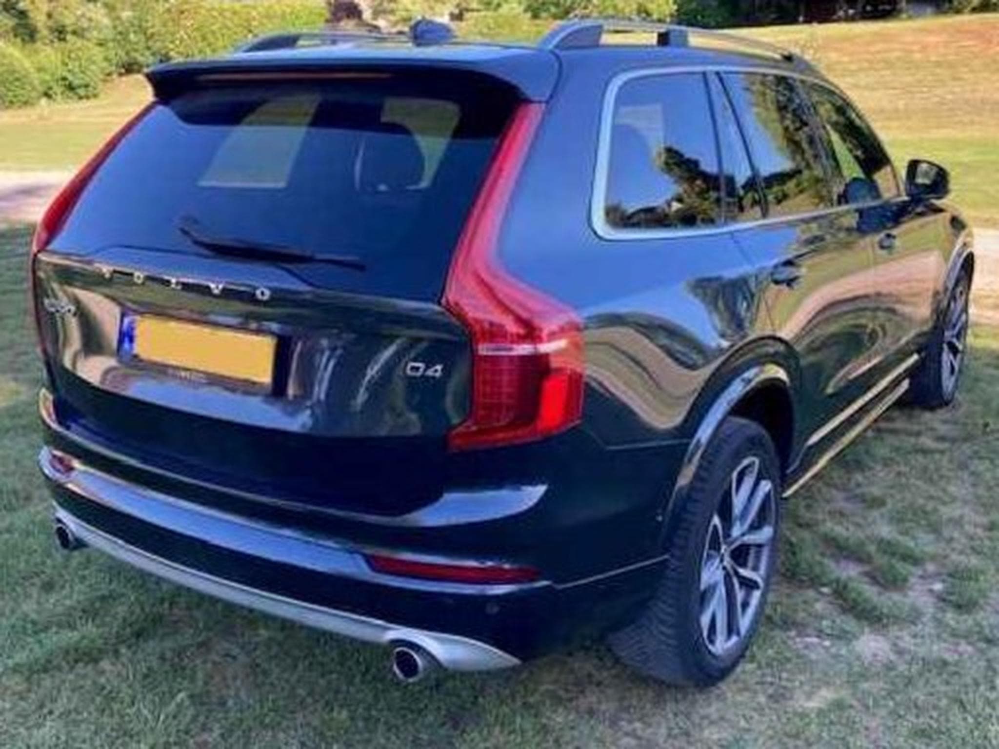 Volvo XC90 D4 Momentum 7 Places (2017) - Photo 2