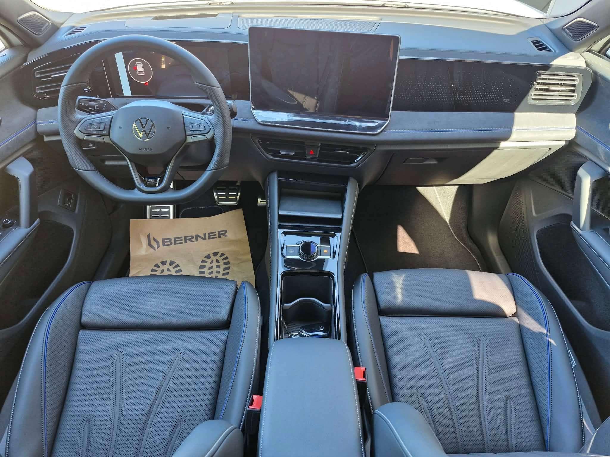 VW Tiguan R-Line Black Style 193PS 4Motion (2026) - Photo 3