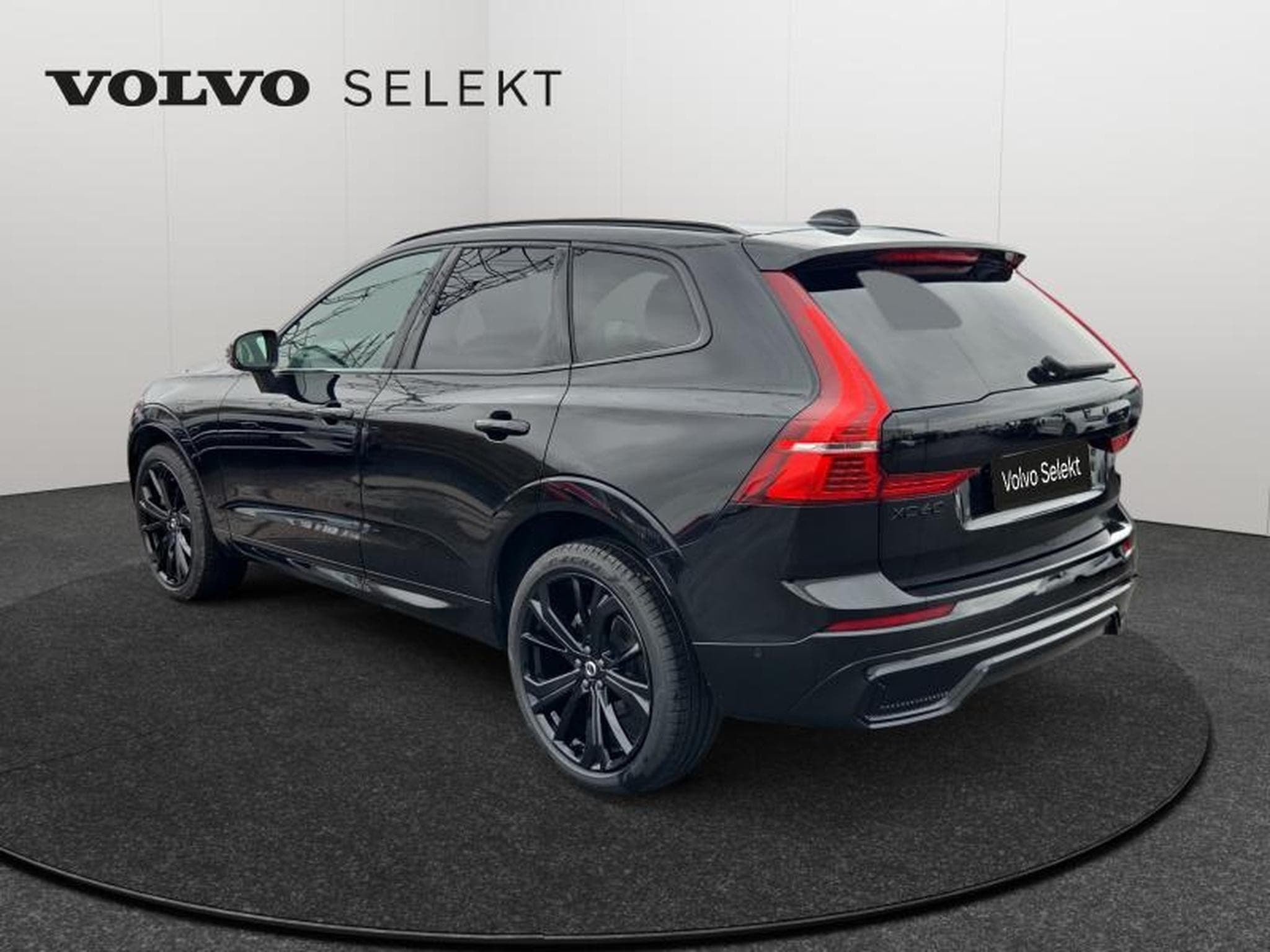 Volvo XC60 B5 Black Edition Plus / Essence (2025) - Photo 5