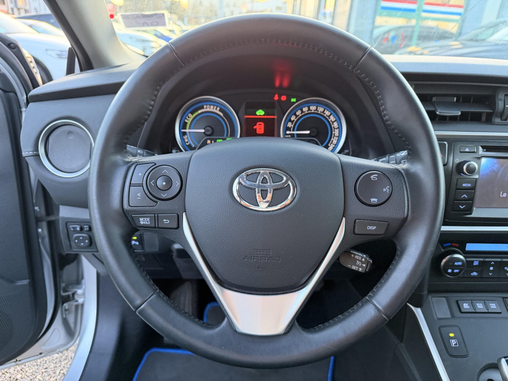 Toyota Auris 1.8 Hybrid (2014) - Photo 15