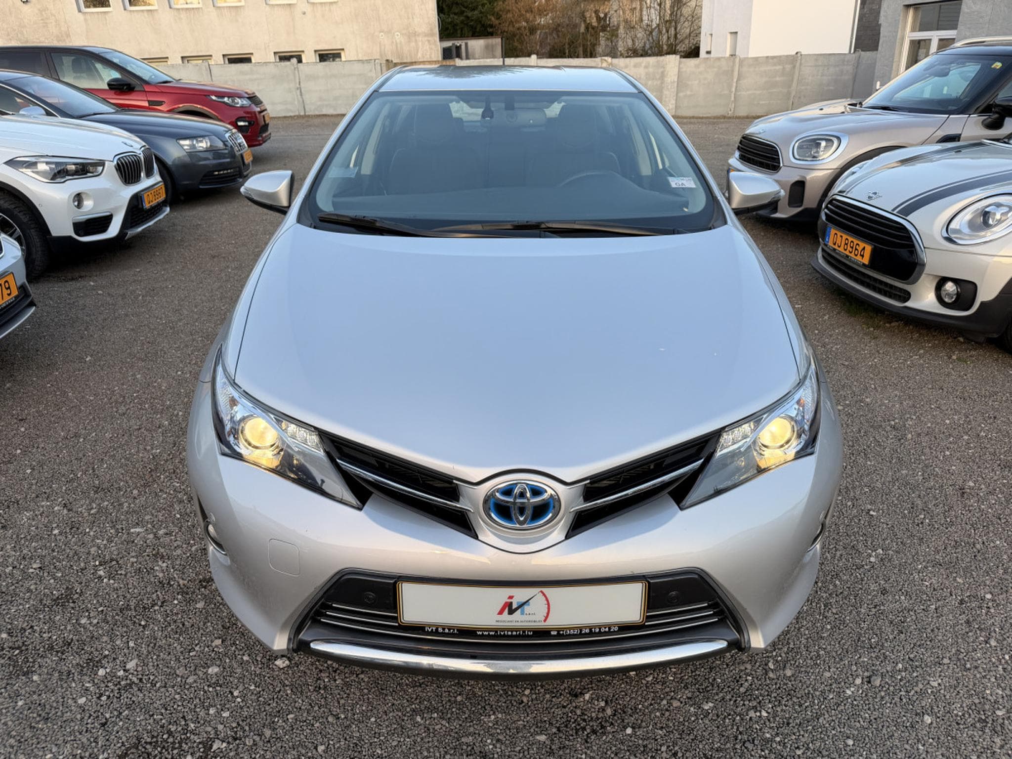 Toyota Auris 1.8 Hybrid (2014) - Photo 2