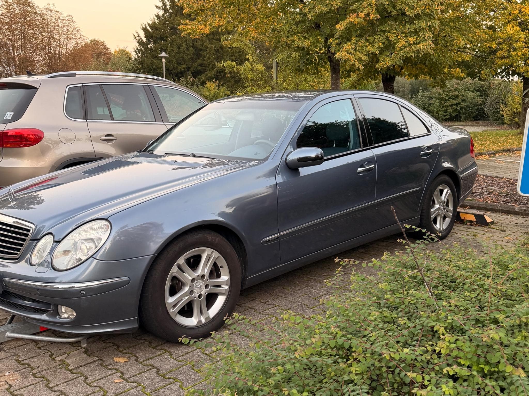 Mercedes E 270 Avantgarde (2003) - Photo 1