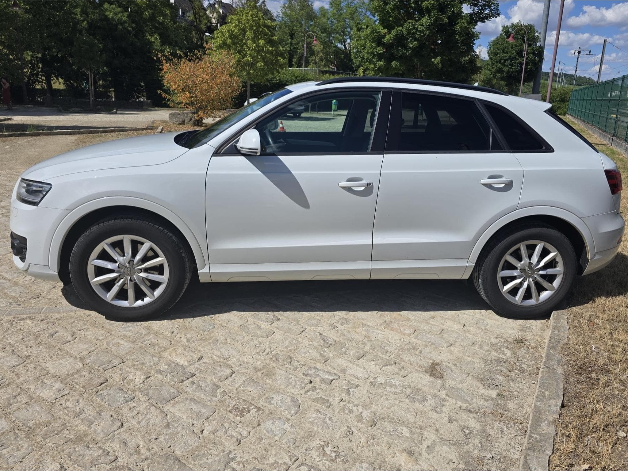 Audi Q3 2.0 TFSI Quattro (2013) - Photo 2