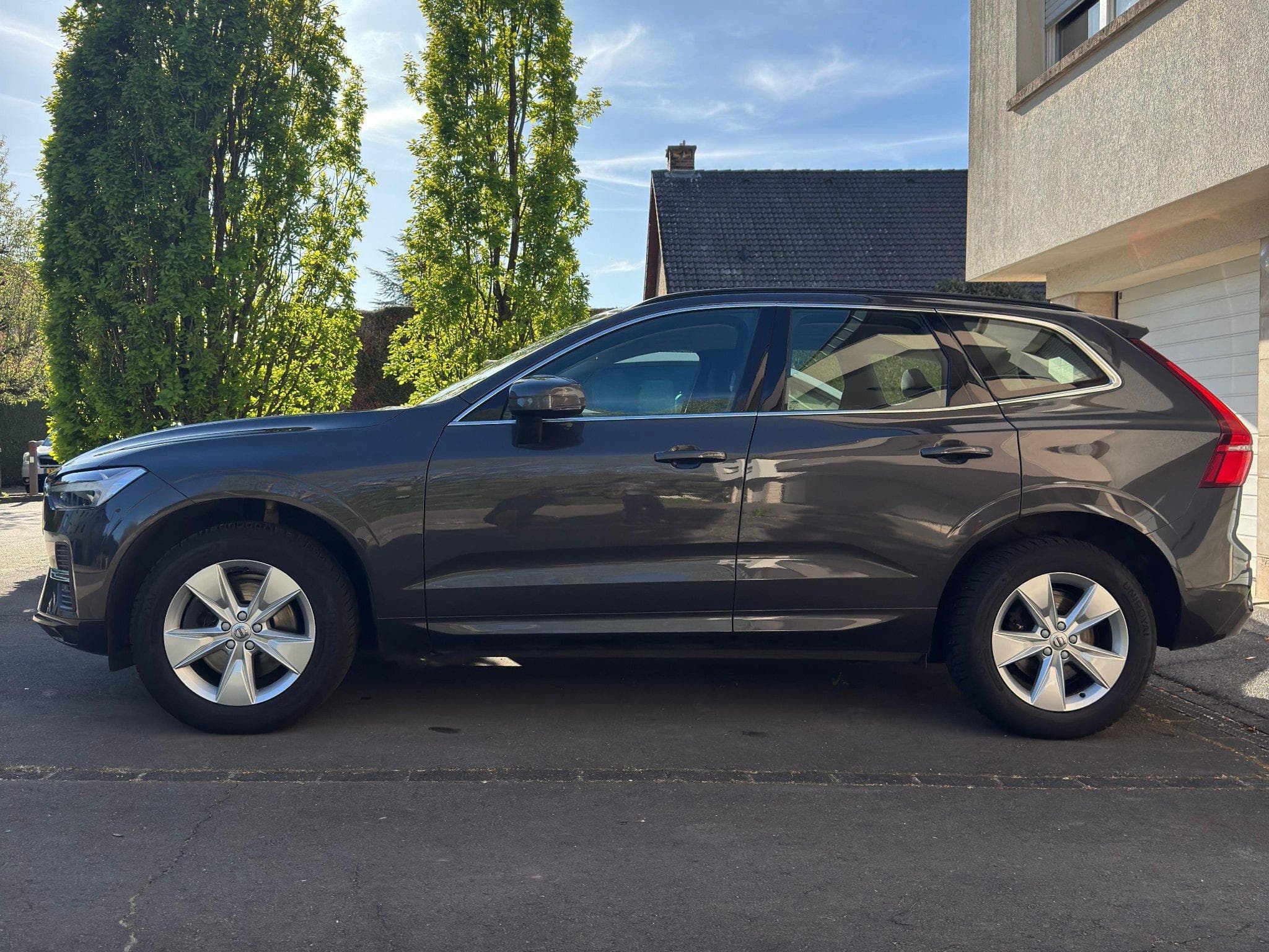 Volvo XC60 Core B4 Mild Hybrid Diesel Platinum Grey (2022) - Foto 4