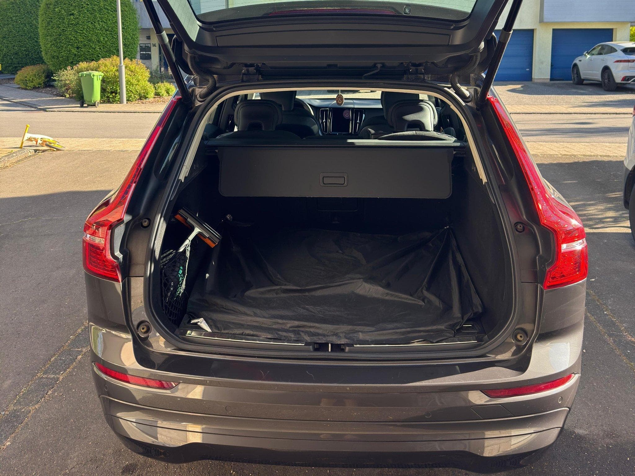 Volvo XC60 Core B4 Mild Hybrid Diesel Platinum Grey (2022) - Foto 7
